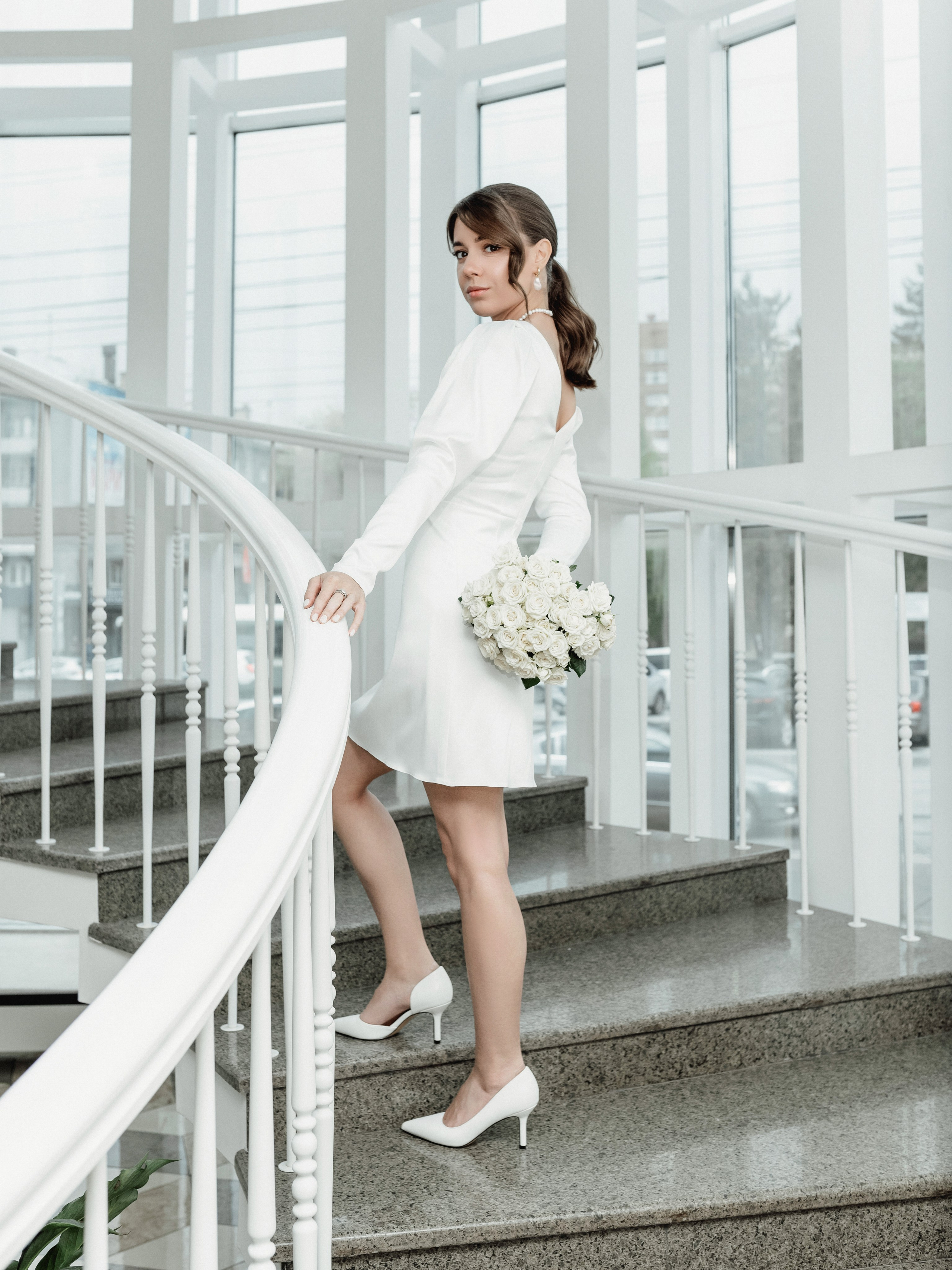 Свадебный фотограф в Центральном Загсе, Новосибирск | Яна Иванова. Семейный и свадебный фотограф в Новосибирске Иванова Яна