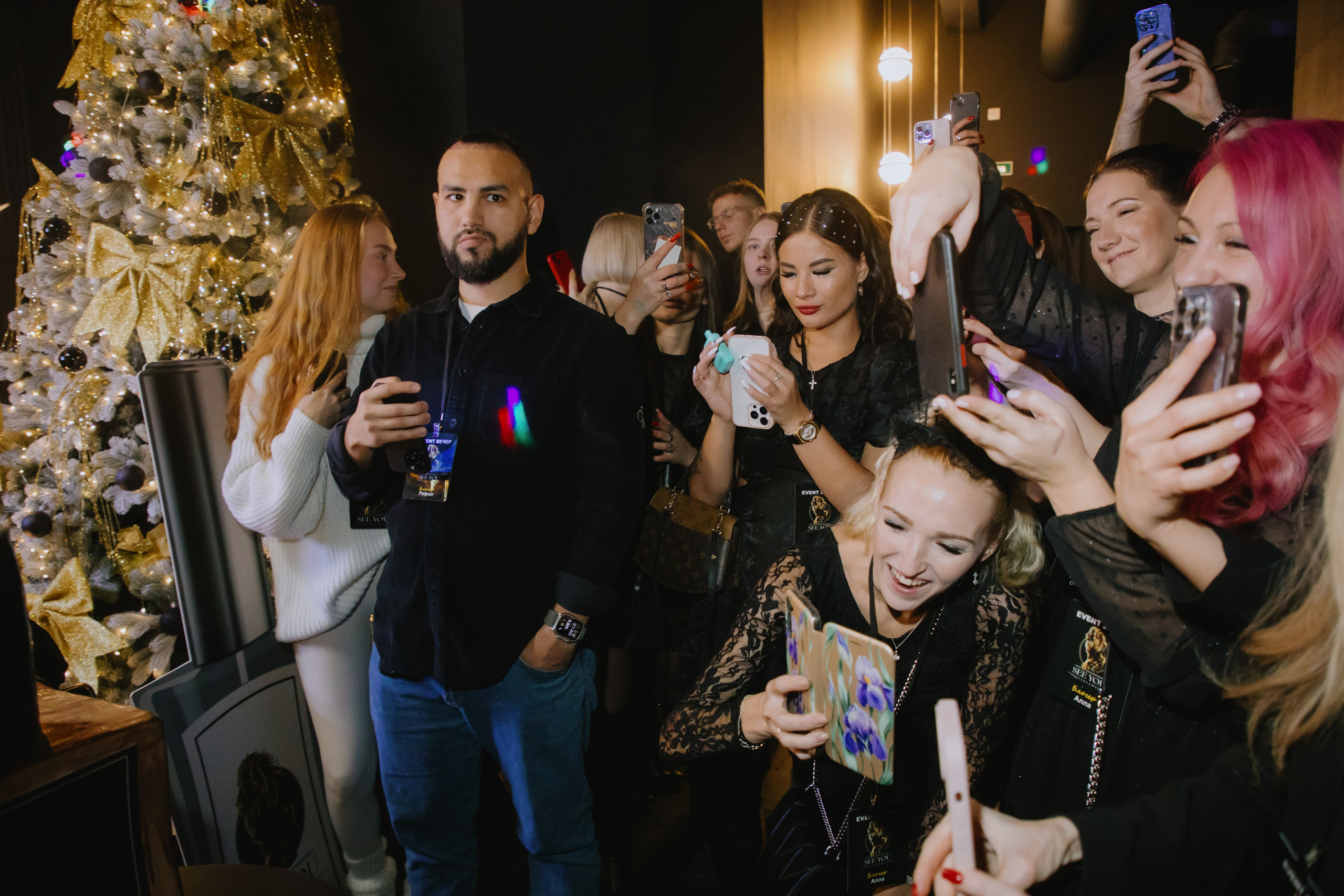 See `You Perfume. Фотограф в Москве и Санкт-Петербурге Дарина