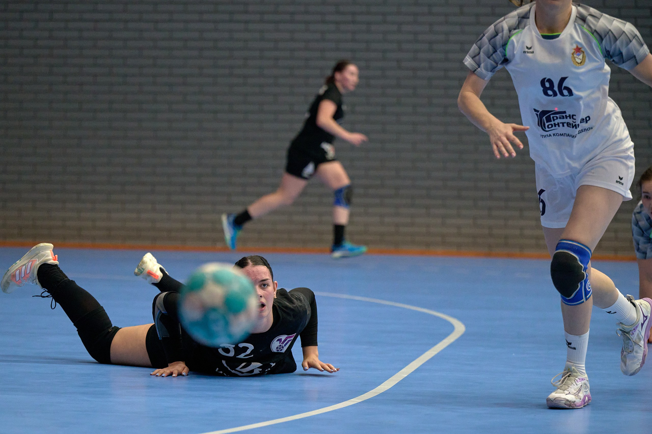 Гандбол. OLIMPBET Суперлига. «Университет» — «ЦСКА». Спортивный репортажный фотограф в Ижевске Сергей Мерзляков