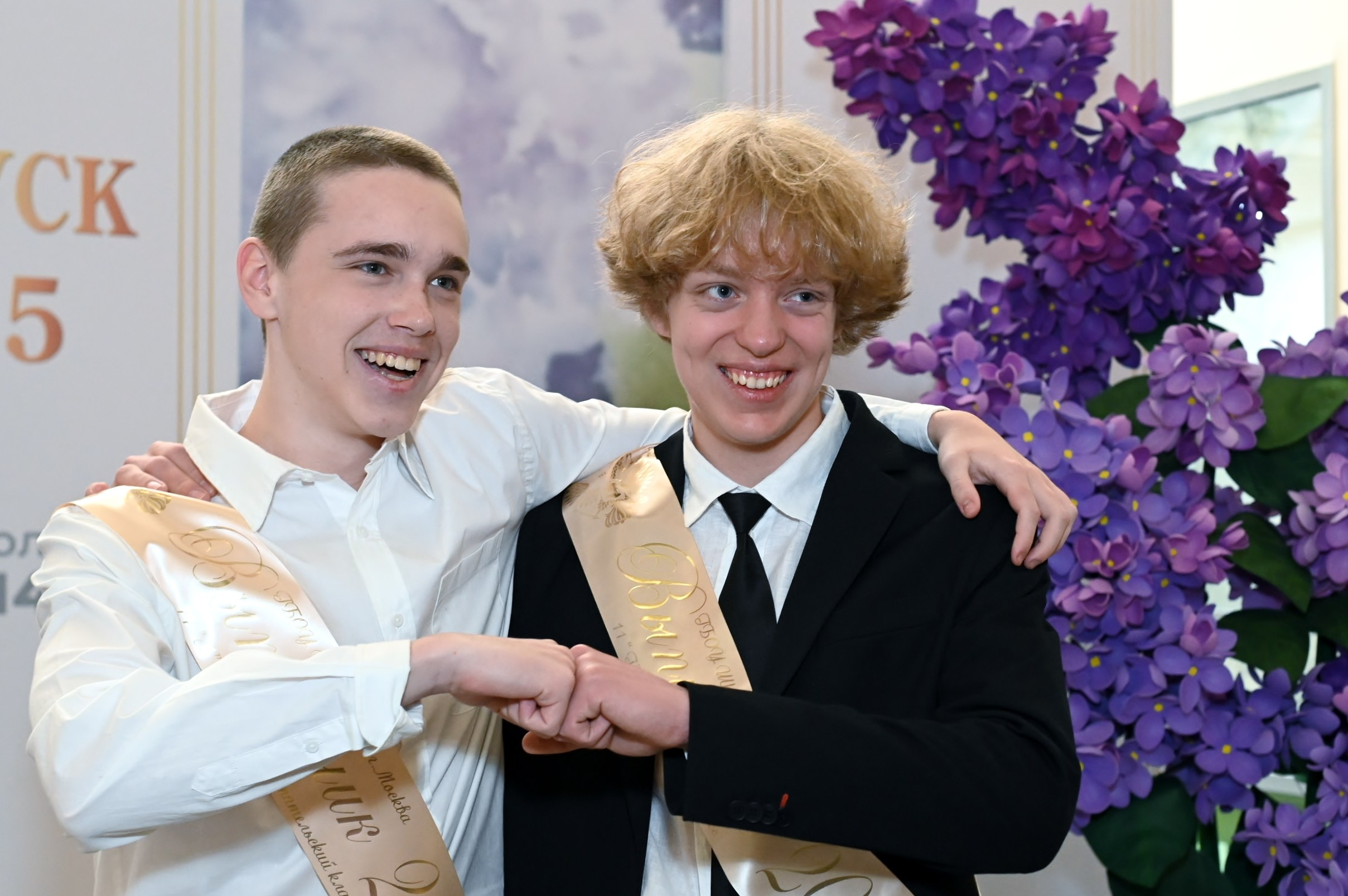 Последний Звонок в школе 1409 на Ходынке. Свадебный и семейный фотограф в Москве Ирина Гончарова