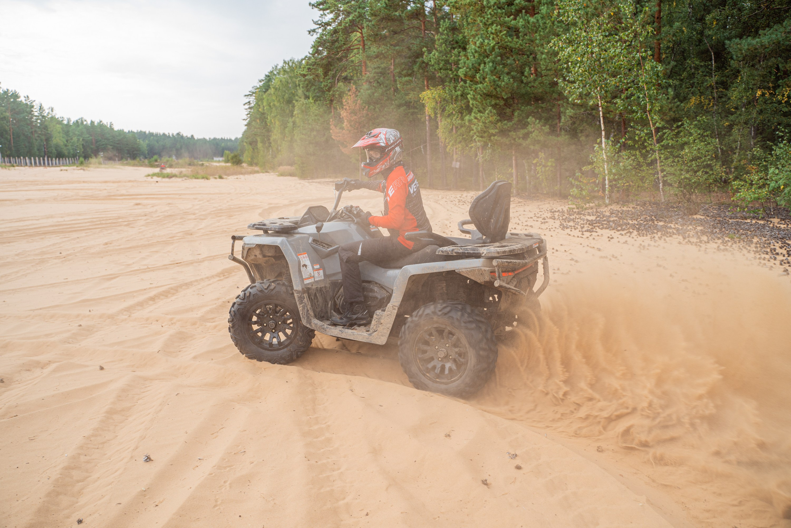 Квадровыезд —спортивный репортаж в Ленинградской области. Свадебный, семейный, портретный, репортажный фотограф в Санкт-Петербурге