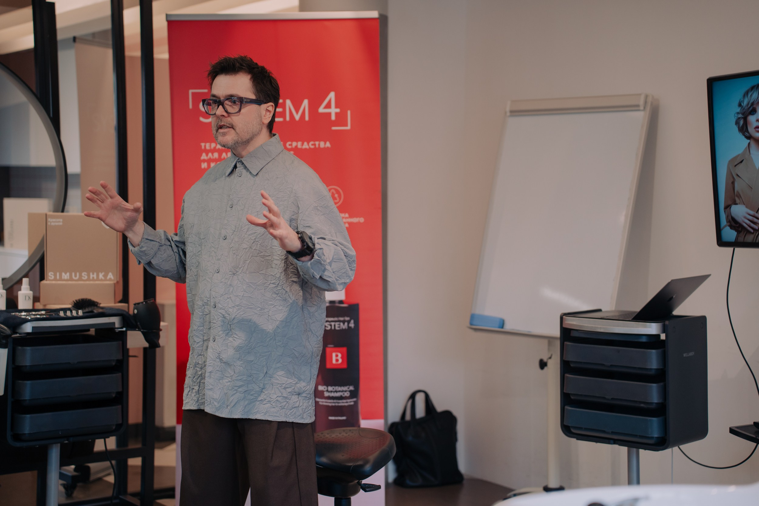 Мастер класс по стрижкам от Олега Курникова. Портретный и репортажный фотограф в Санкт-Петербурге Максим Пашков