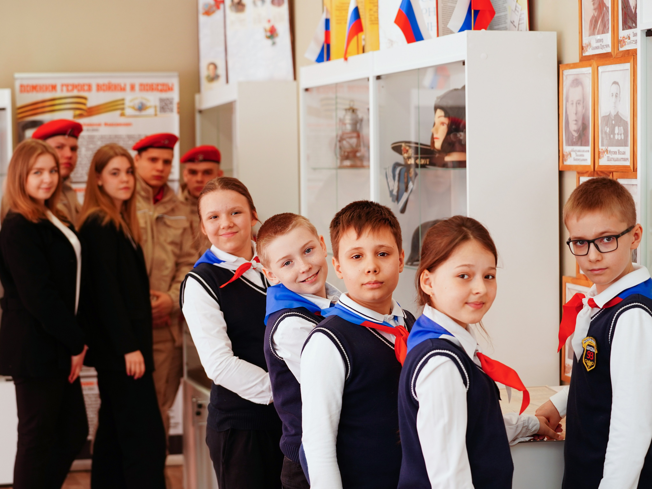 Юнармия. Фотостудия Лучшие моменты Выпускные альбомы, школьные, юбилейные фотокниги Ростов-на-Дону