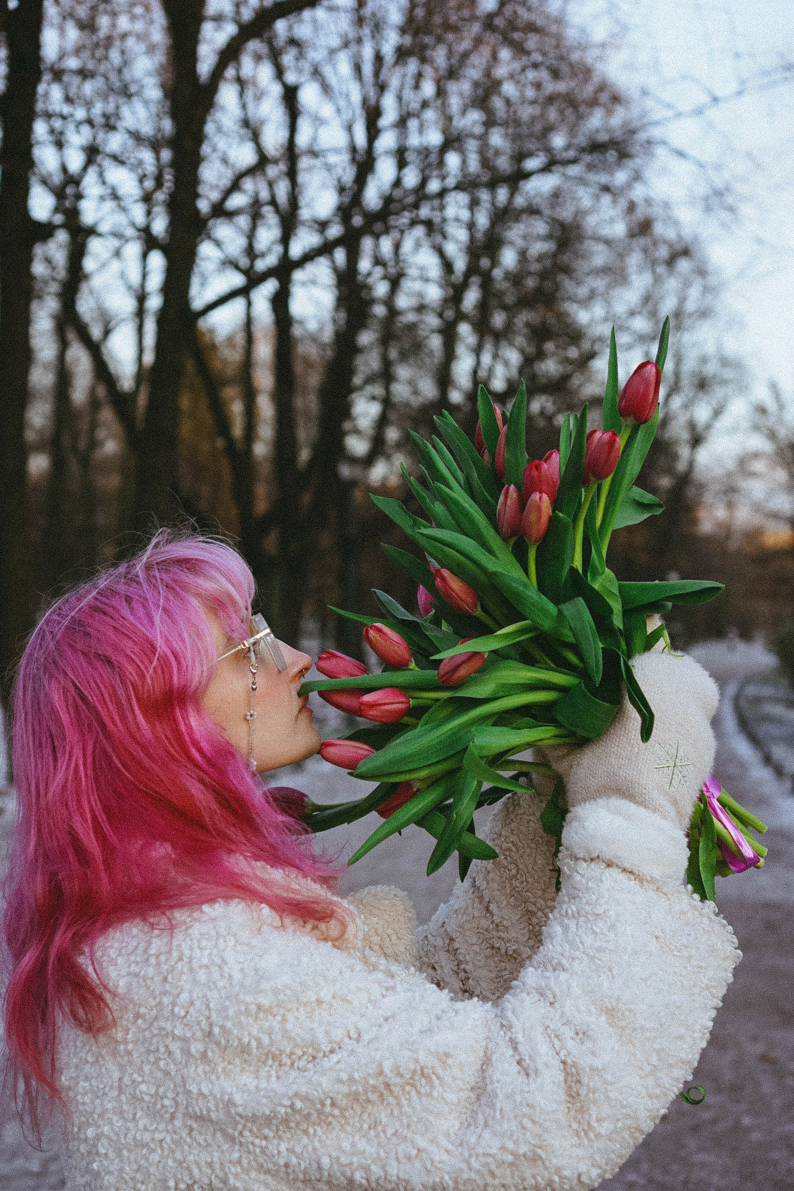 Прогулочная фотосессия с тюльпанами. Профессиональный фотограф, Санкт-Петербург — Виктория Богомолова