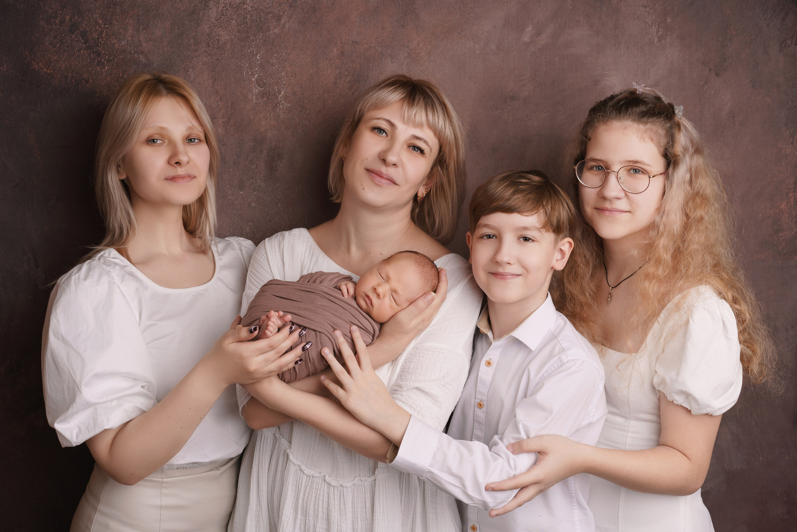 Семейные фотосессии с новорожденными | Трогательные кадры малышей и их близких в Москве и МО. Фотосессия новорожденных в Москве и Московской области | Профессиональный фотограф newborn — Татьяна Иванова