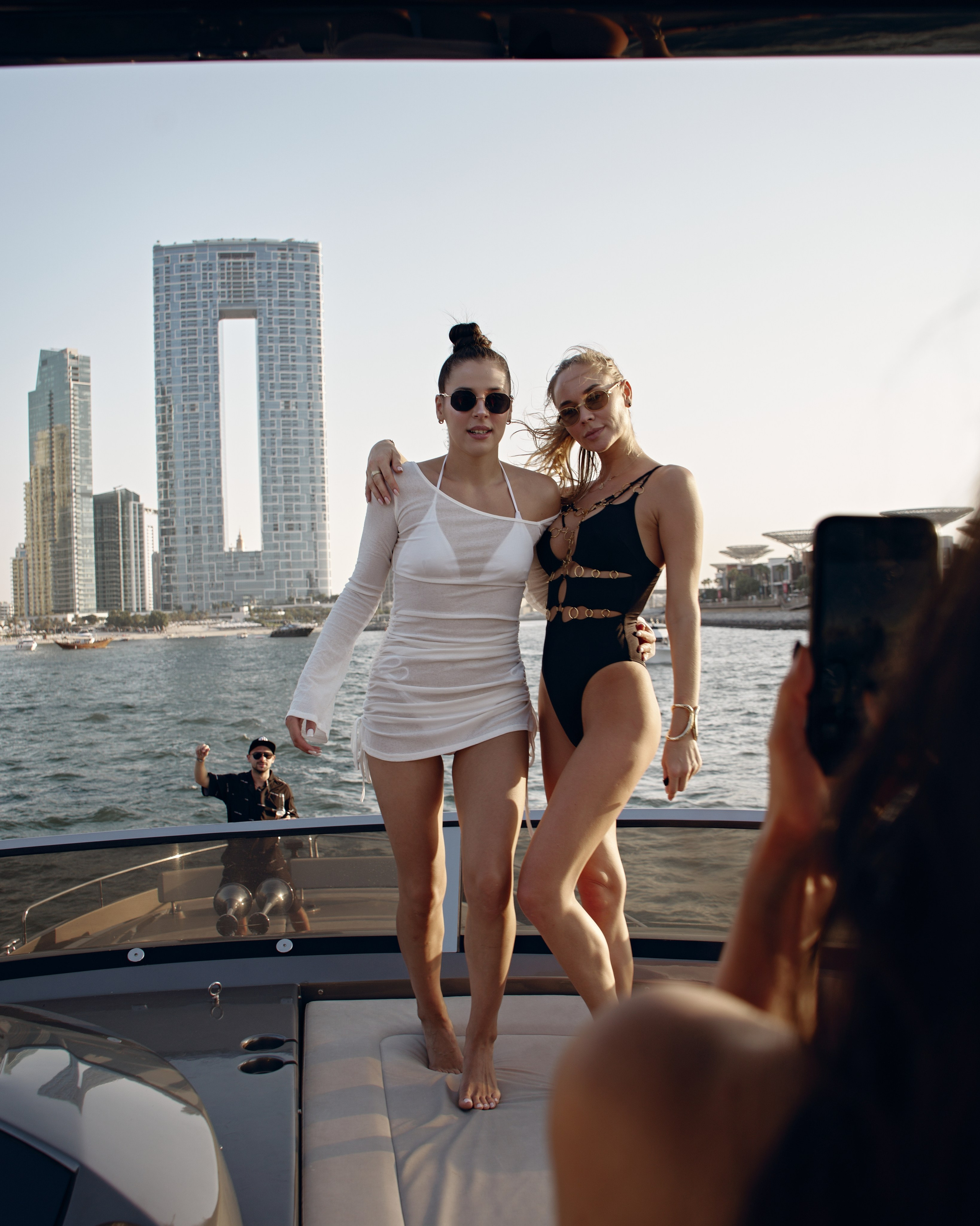 PAVEL DEREVYANKO. NOIZOMAX Художественный фотограф в Дубай