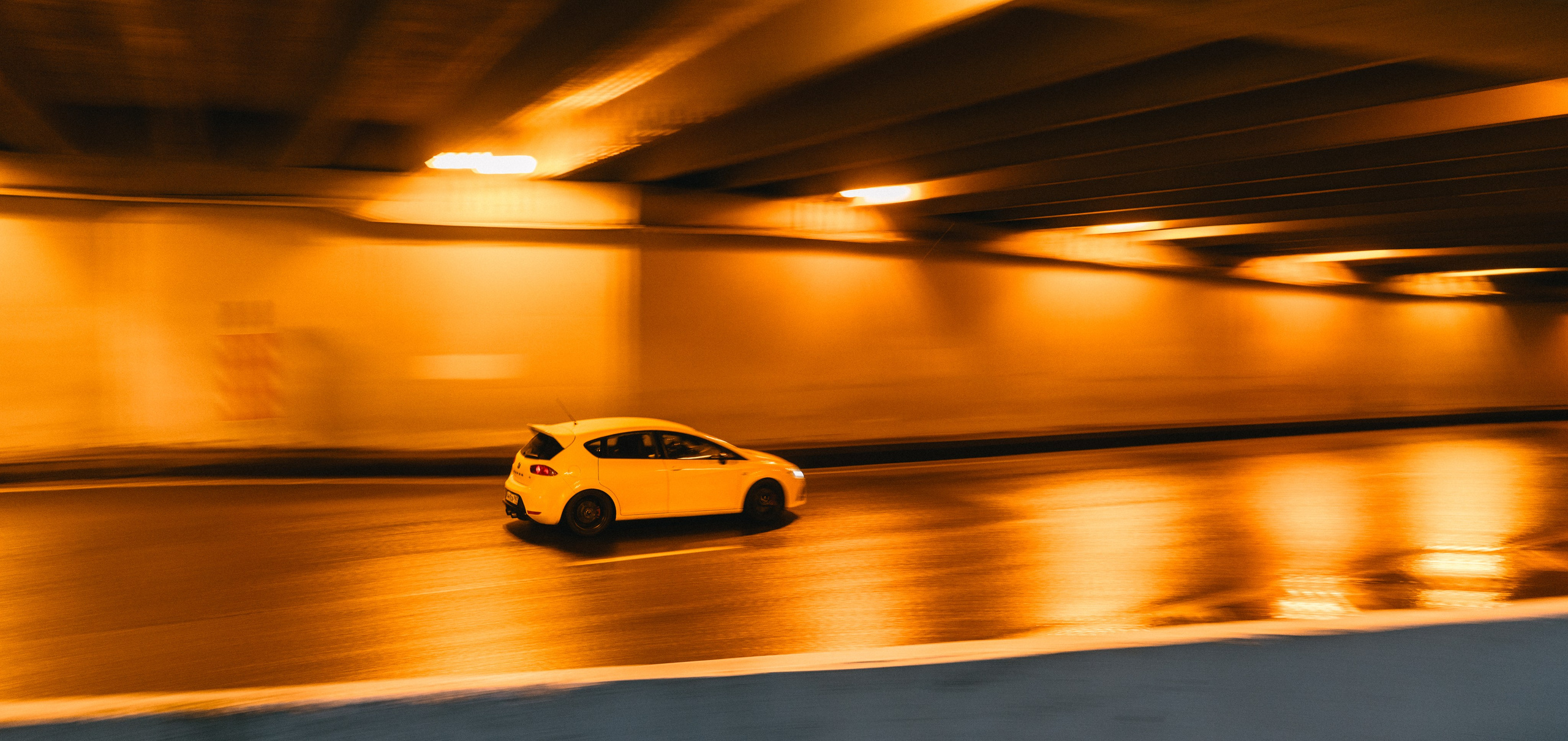 Seat Leon Cupra. Жуков Илья  свадебный фотограф в Москве