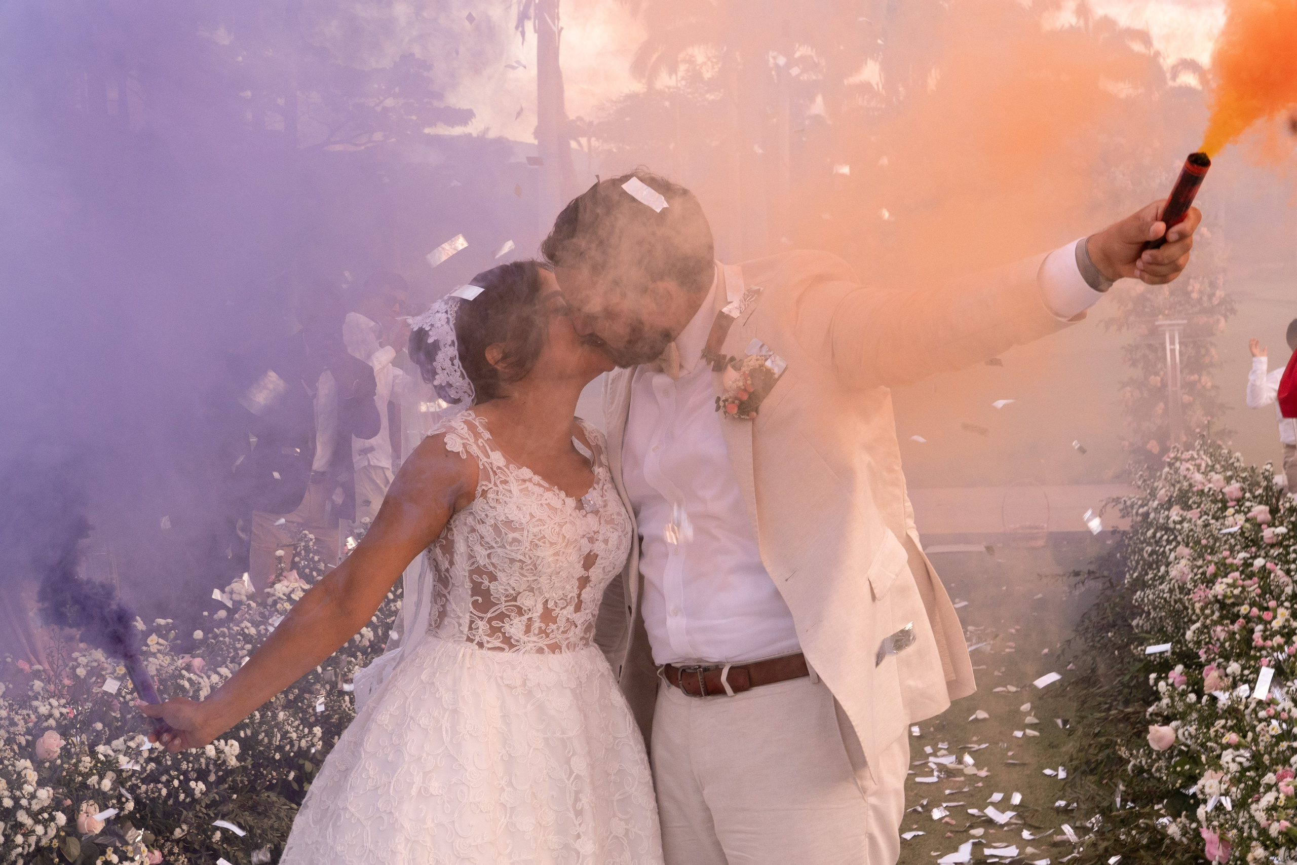 Carola & Gerson. Wedding Photographer in Barcelona and Medellin