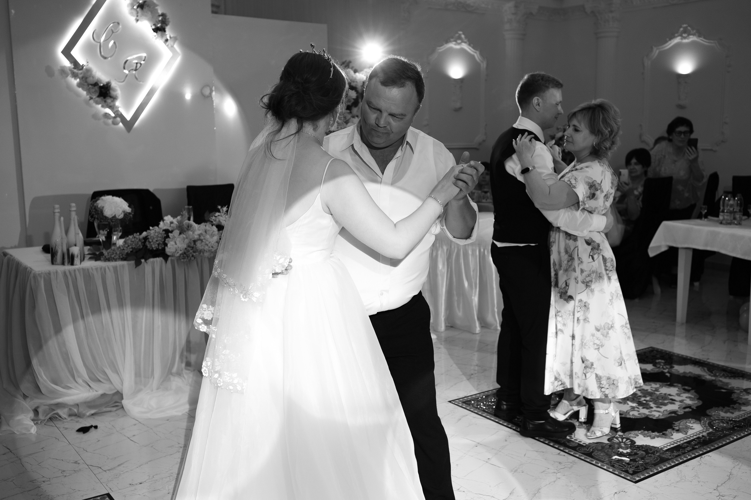 Сергей и Яна. Свадебный фотограф | репортаж | праздники | крещение