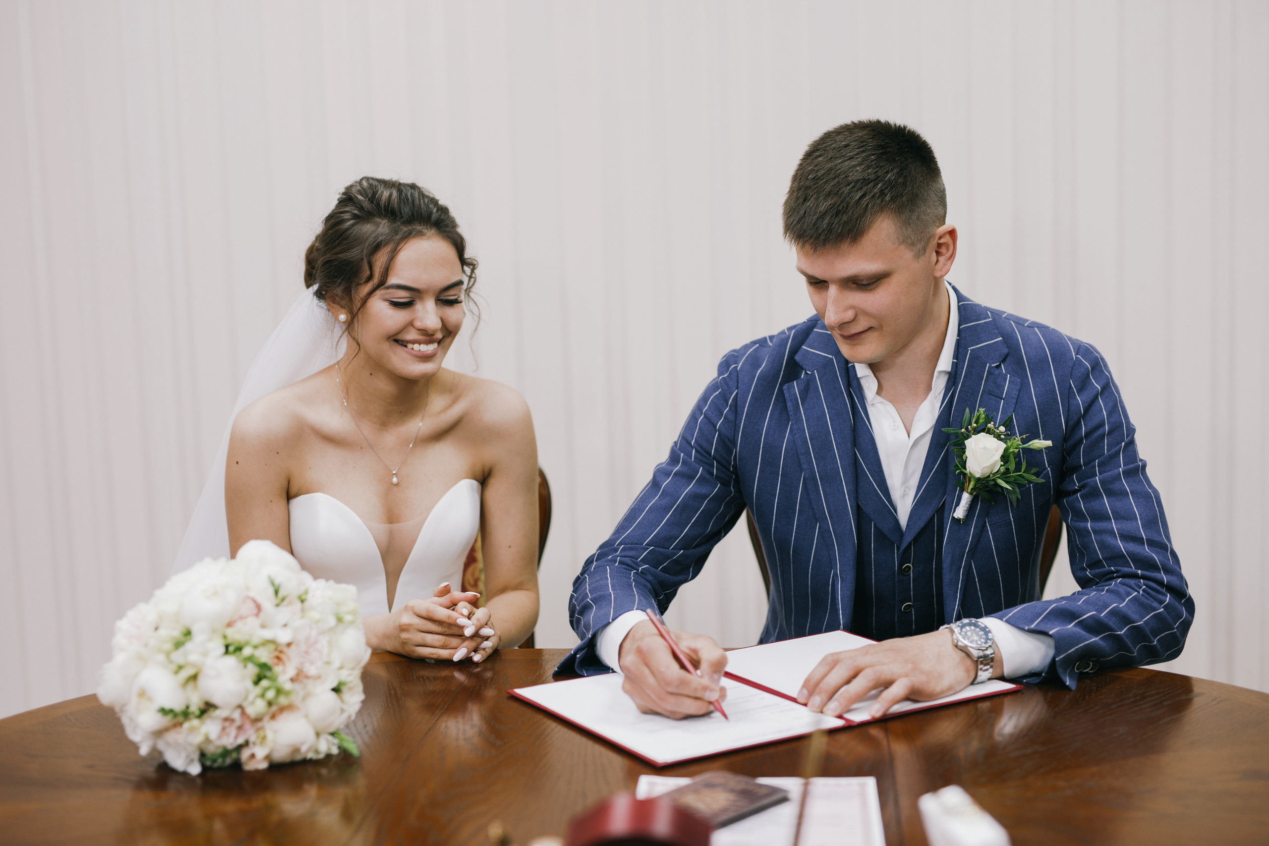 Летнее солнце в лесу. Свадебный фотограф в Калуге Алексей Климов