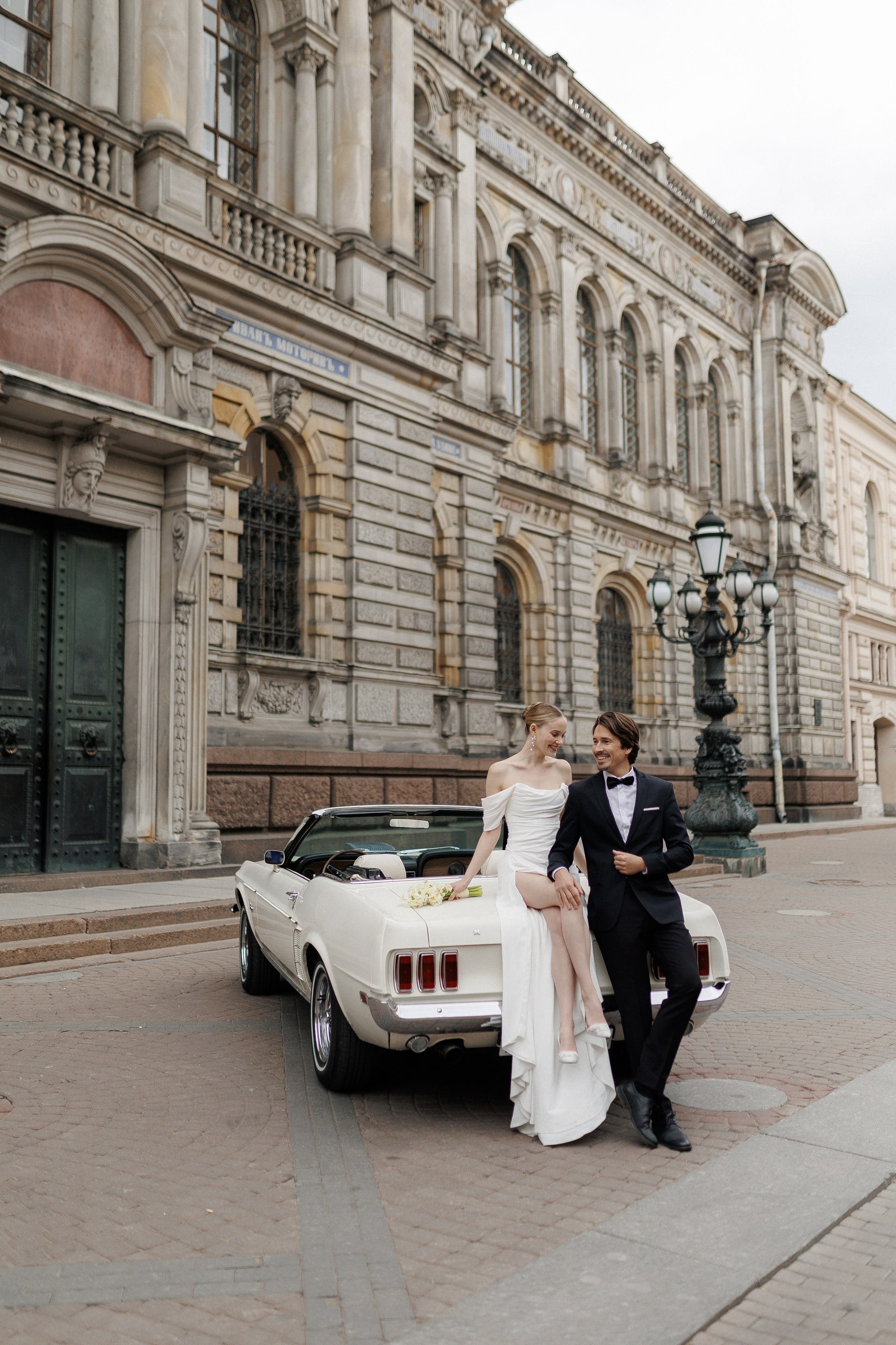 ···. Свадебный фотограф в Санкт-Петербурге Александра Чукавина