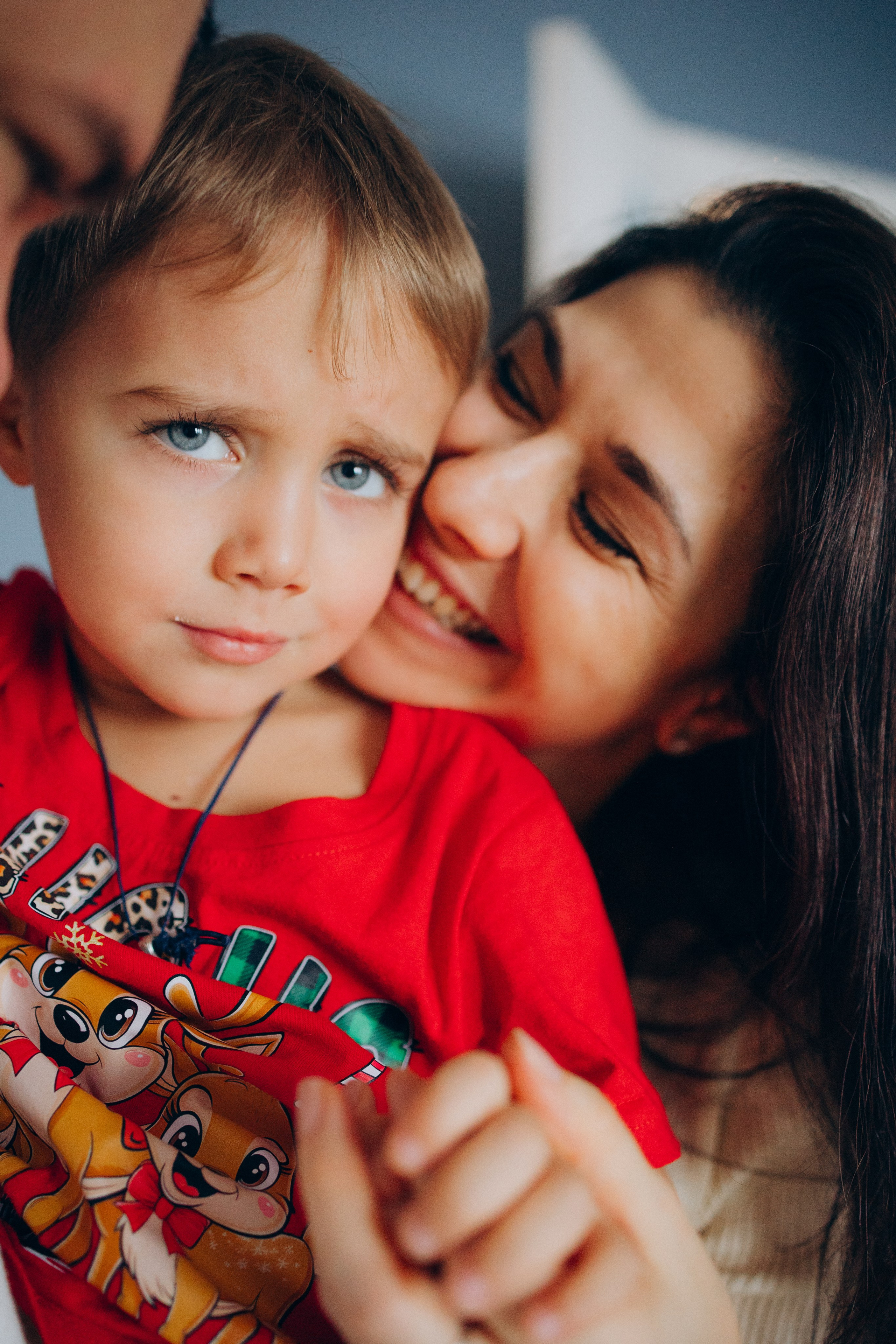Семья — это тепло объятий и свет улыбок!. Фотограф Москва Светлана Кирюшина