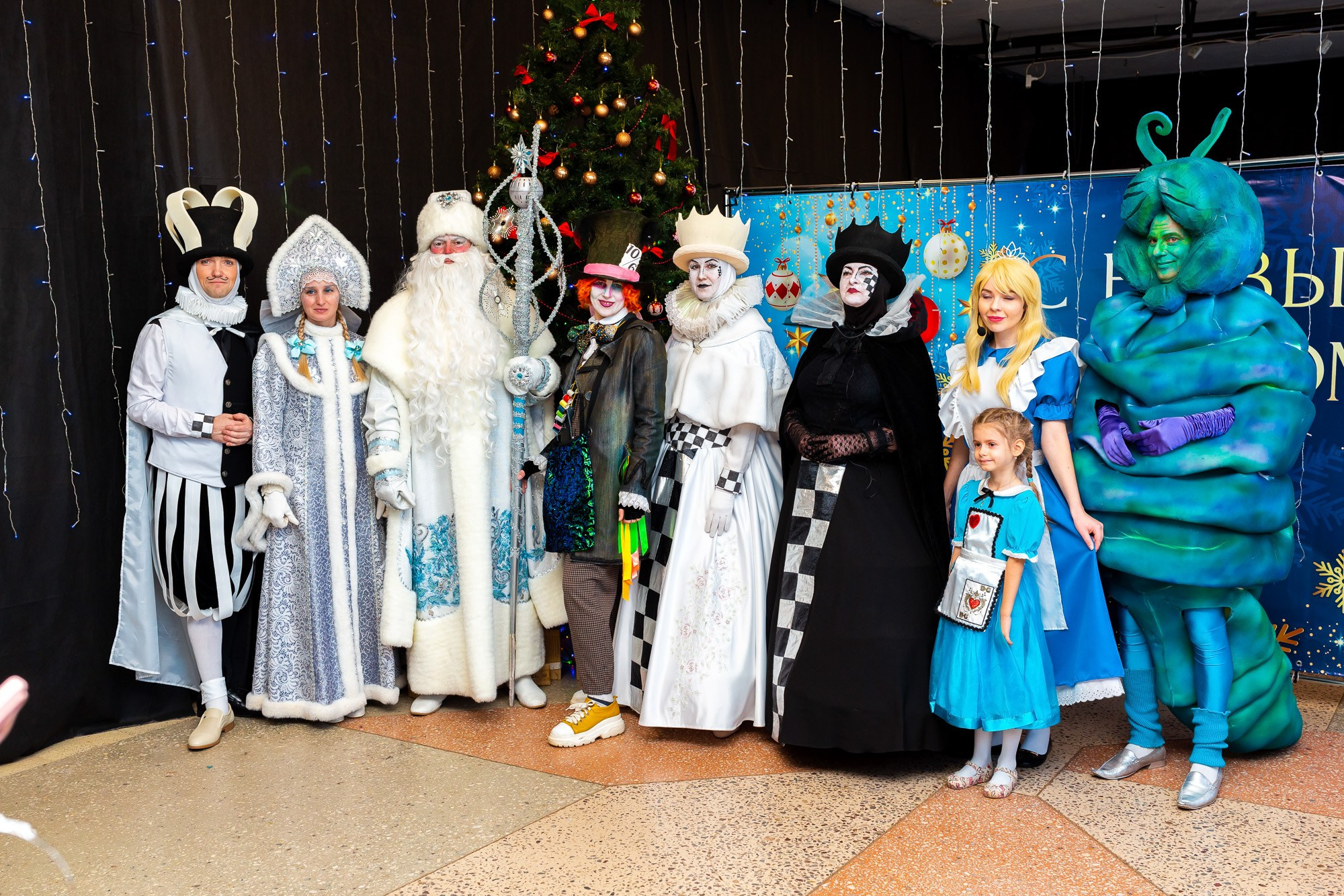 Спектакль в Доме культуры. Андрей Кровлин — фотограф в Славянке