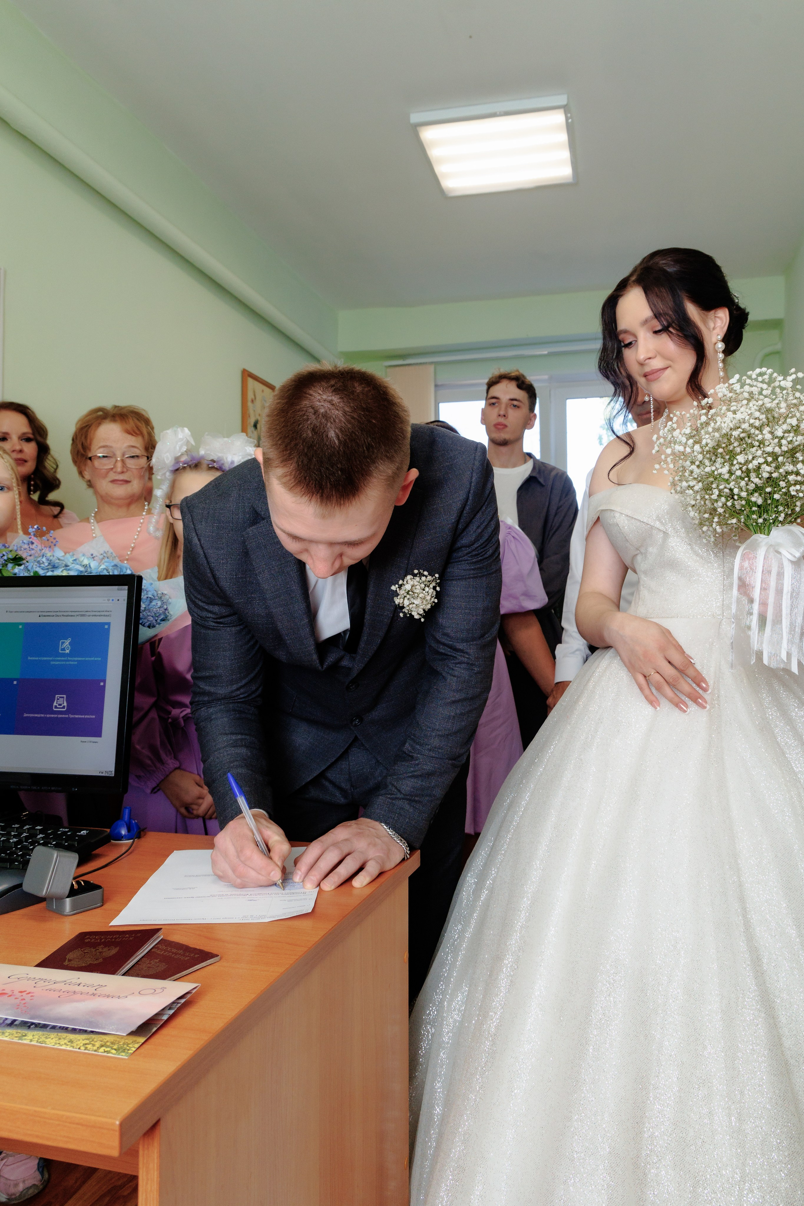 Дмитрий и Виктория. Свадебный и семейный фотограф в г. Волхов Алексей Кочерыжкин