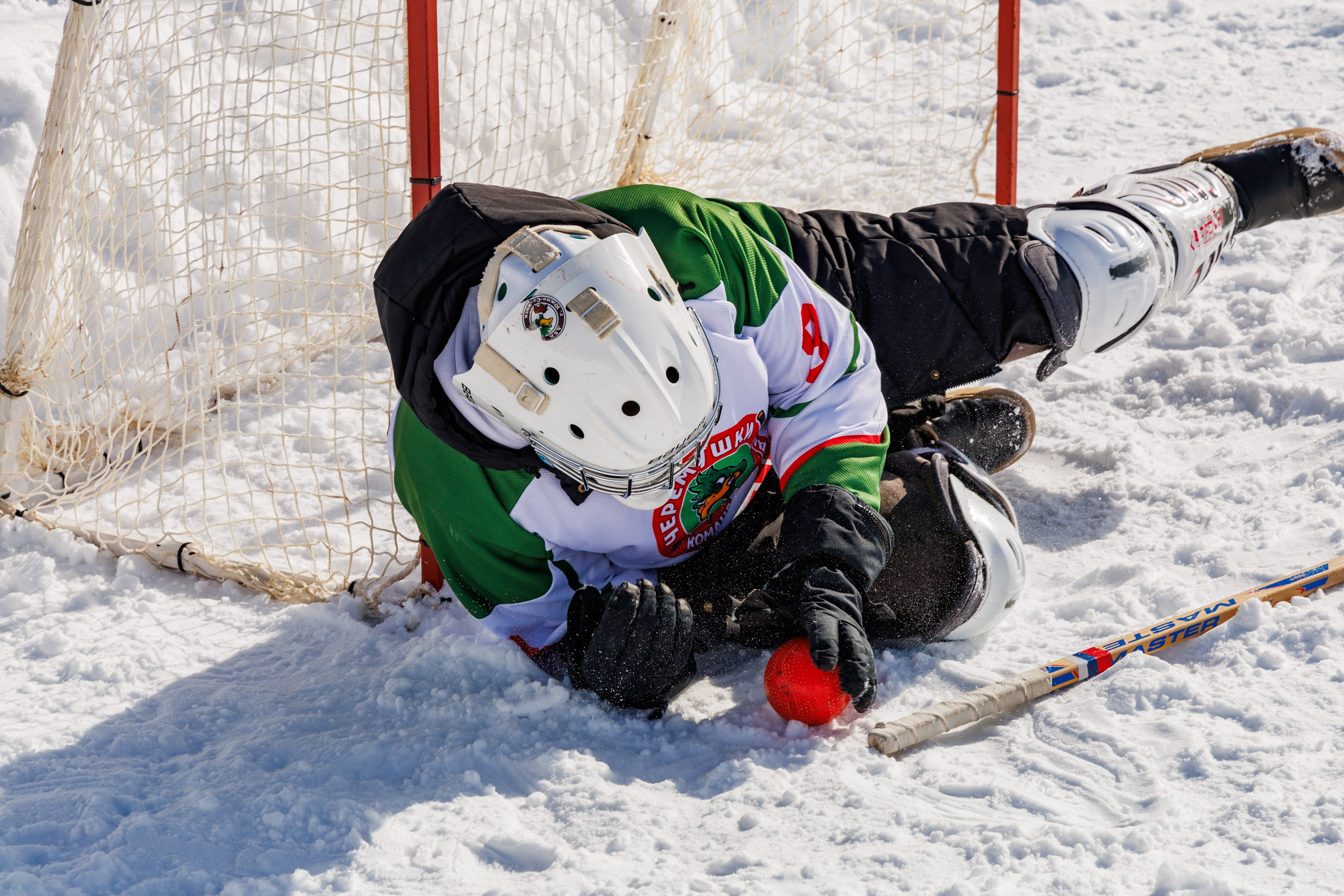XIII чемпионат  по «ХОККЕЮ В ВАЛЕНКАХ». Свадебный, семейный и репортажный фотограф в Южно-Сахалинске Артур Петросян
