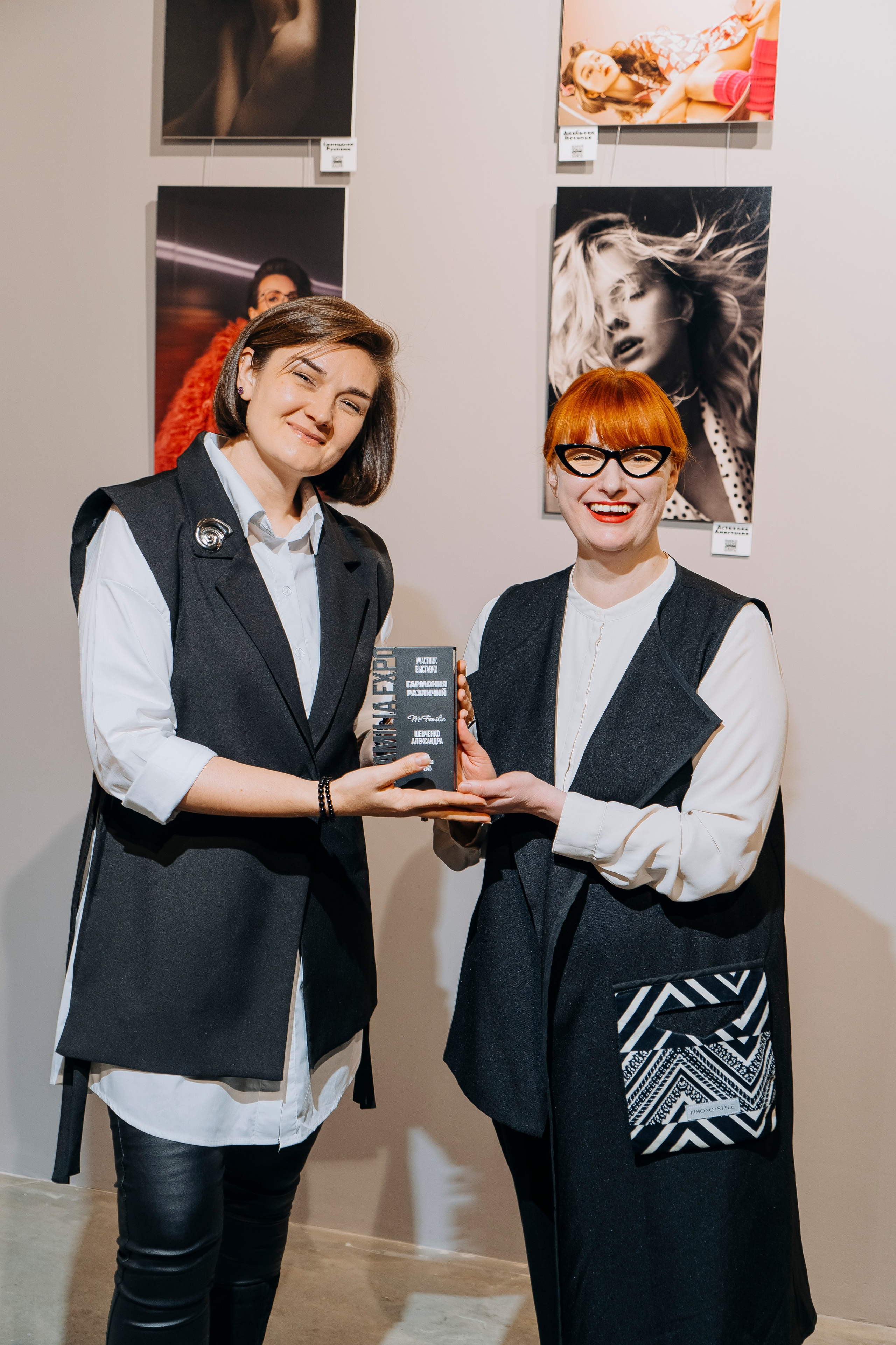 Вернисаж фотовыставки MFamilia «Гармония различий». Организация фотовыставок в Петербурге и Москве, MFamilia (МФамилия)