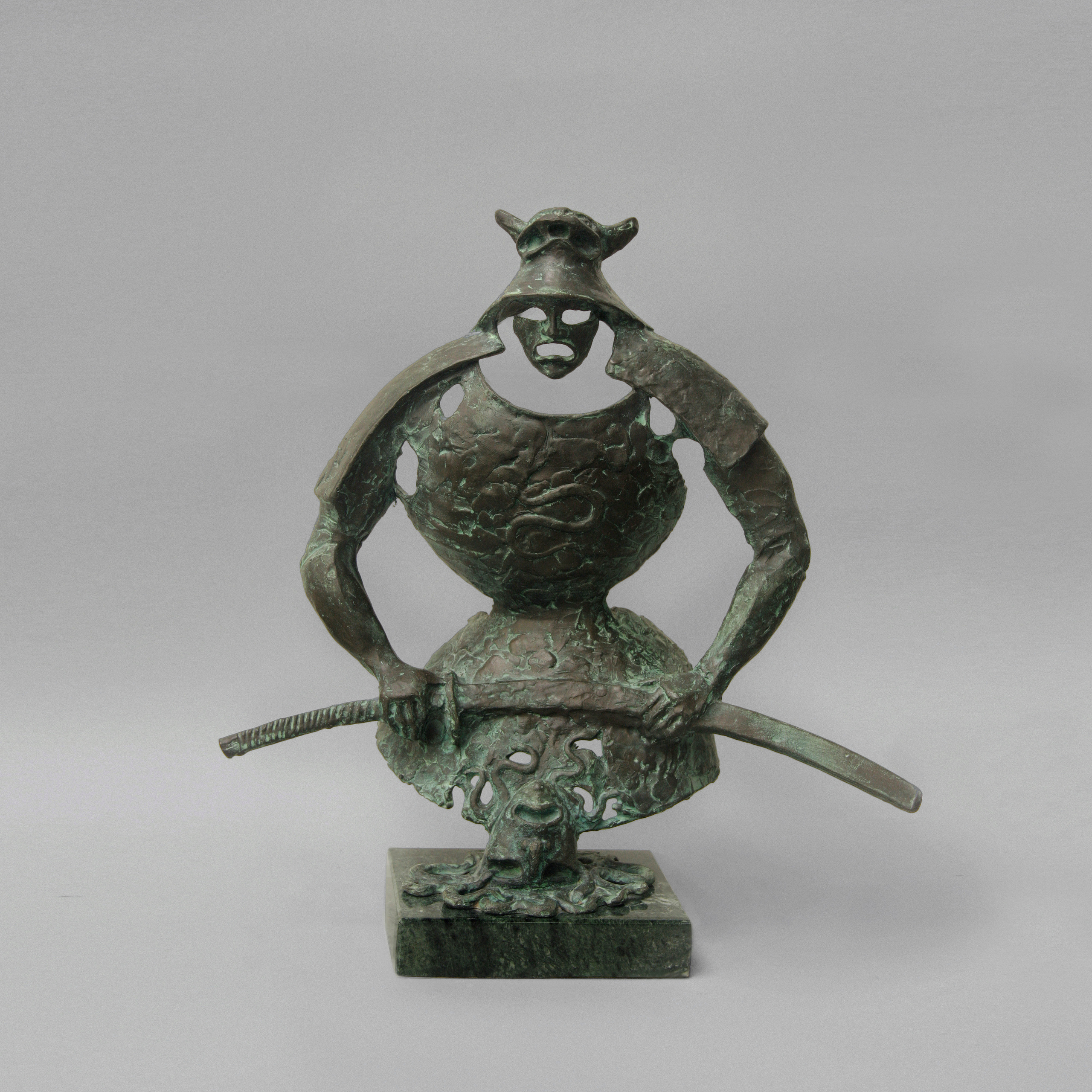 "Персей" Бронза, гранит, 8 H x 36 W x 13 cm