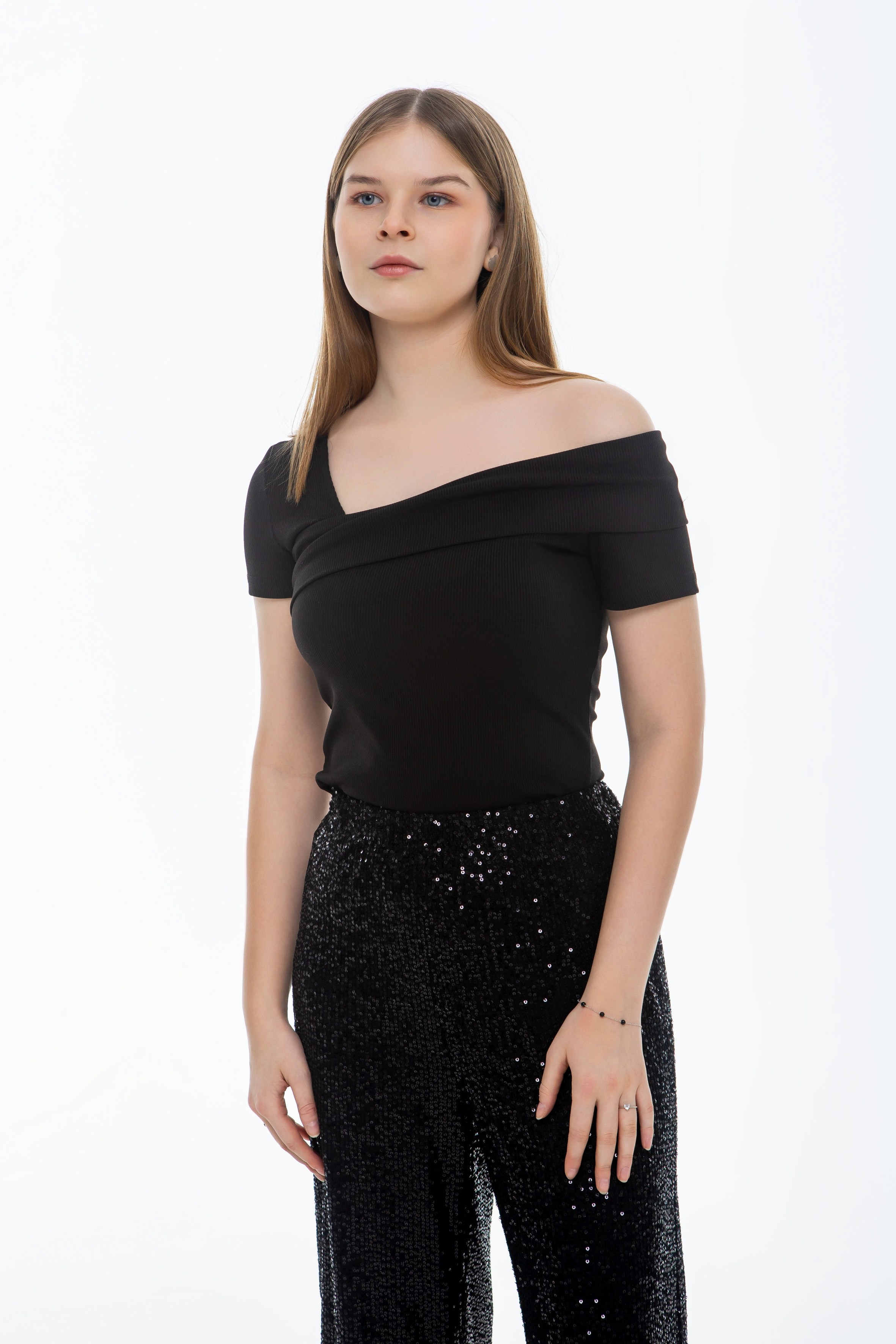 Студия Гимназия 12 11 А 2024 г. Свадебный и портретный Фотограф в Липецке Дмитрий Котюков