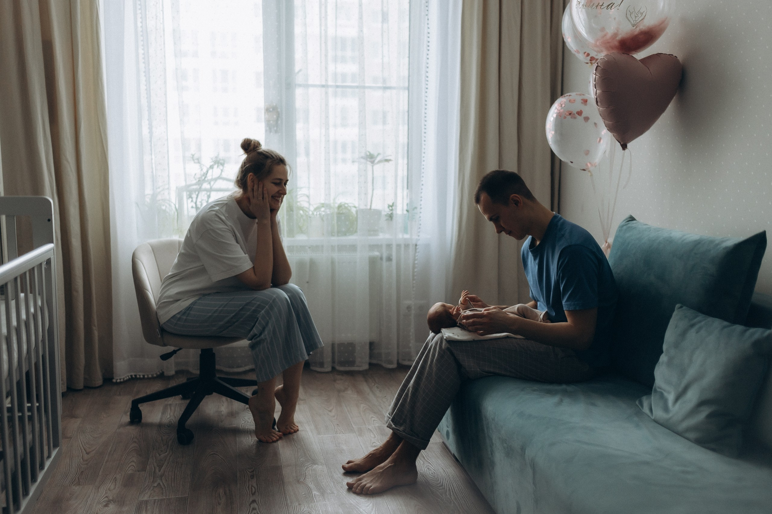 Фотосессия новорожденных (ньюборн) домашняя. Семейный фотограф в Москве Марина Аргунова