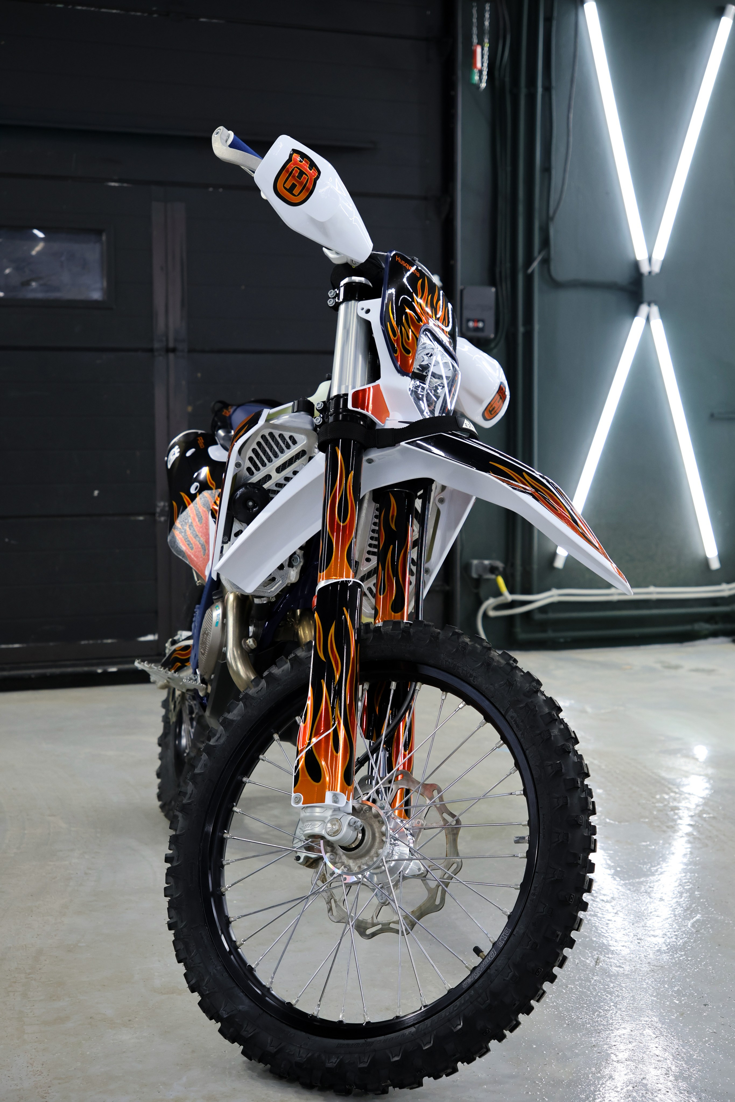 Husqvarna FE501. Photo-nk