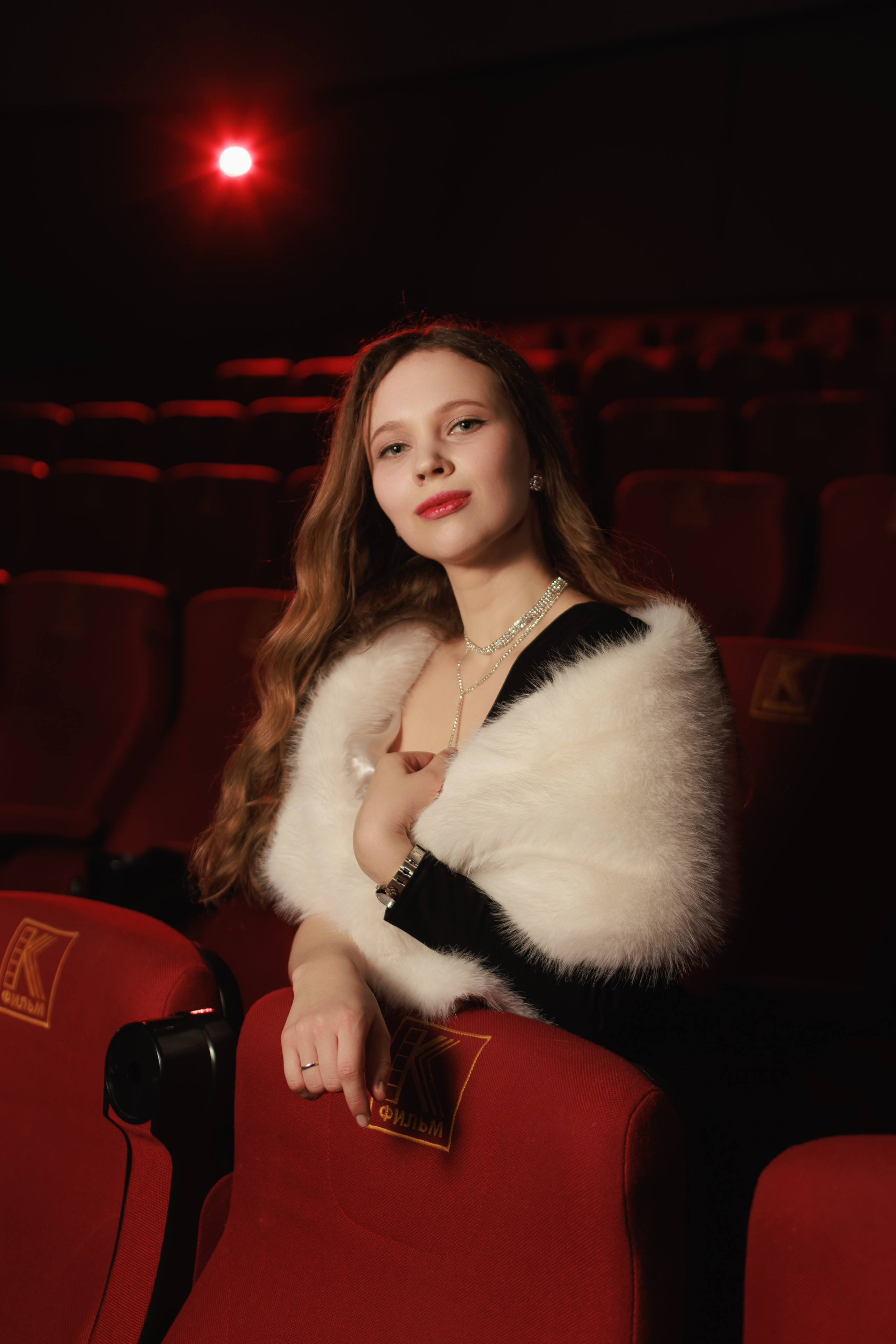 Ph: @aleksandr.spb.ru Md: @dnevzorova Org: @creative_photoday Cinema: @karo. Александр спб ру фотограф