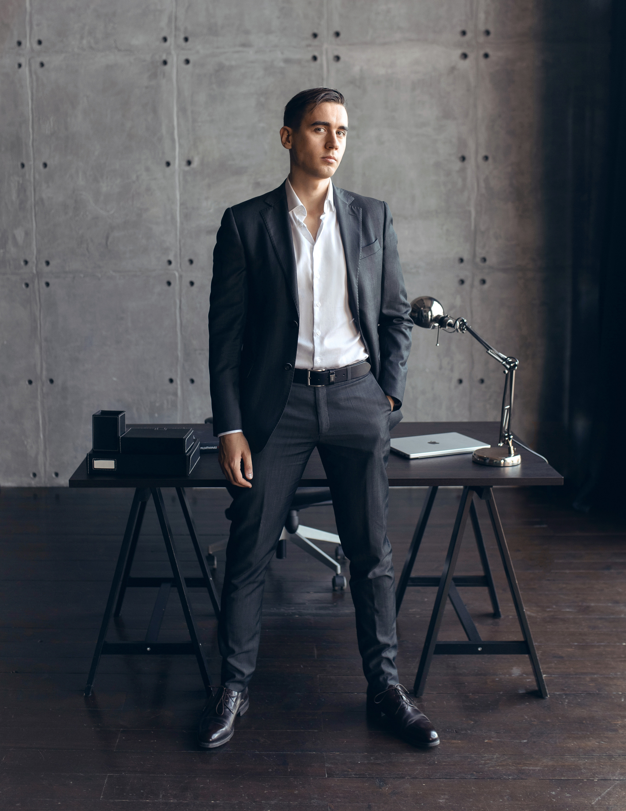 Бизнес/ Деловой стиль. Мужской фотограф в Москве Диана Мега