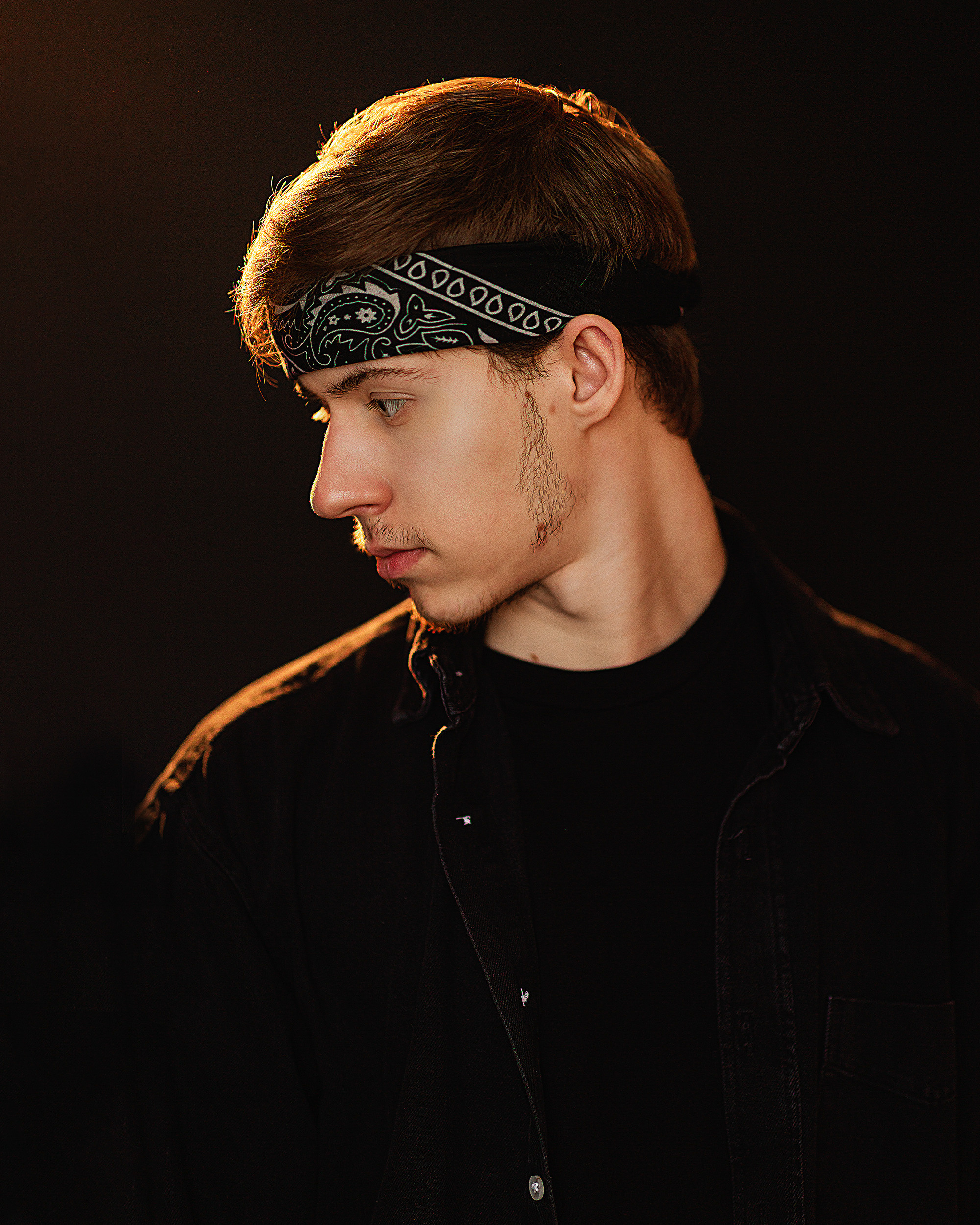 Мужской портрет в Воронеже, Москве