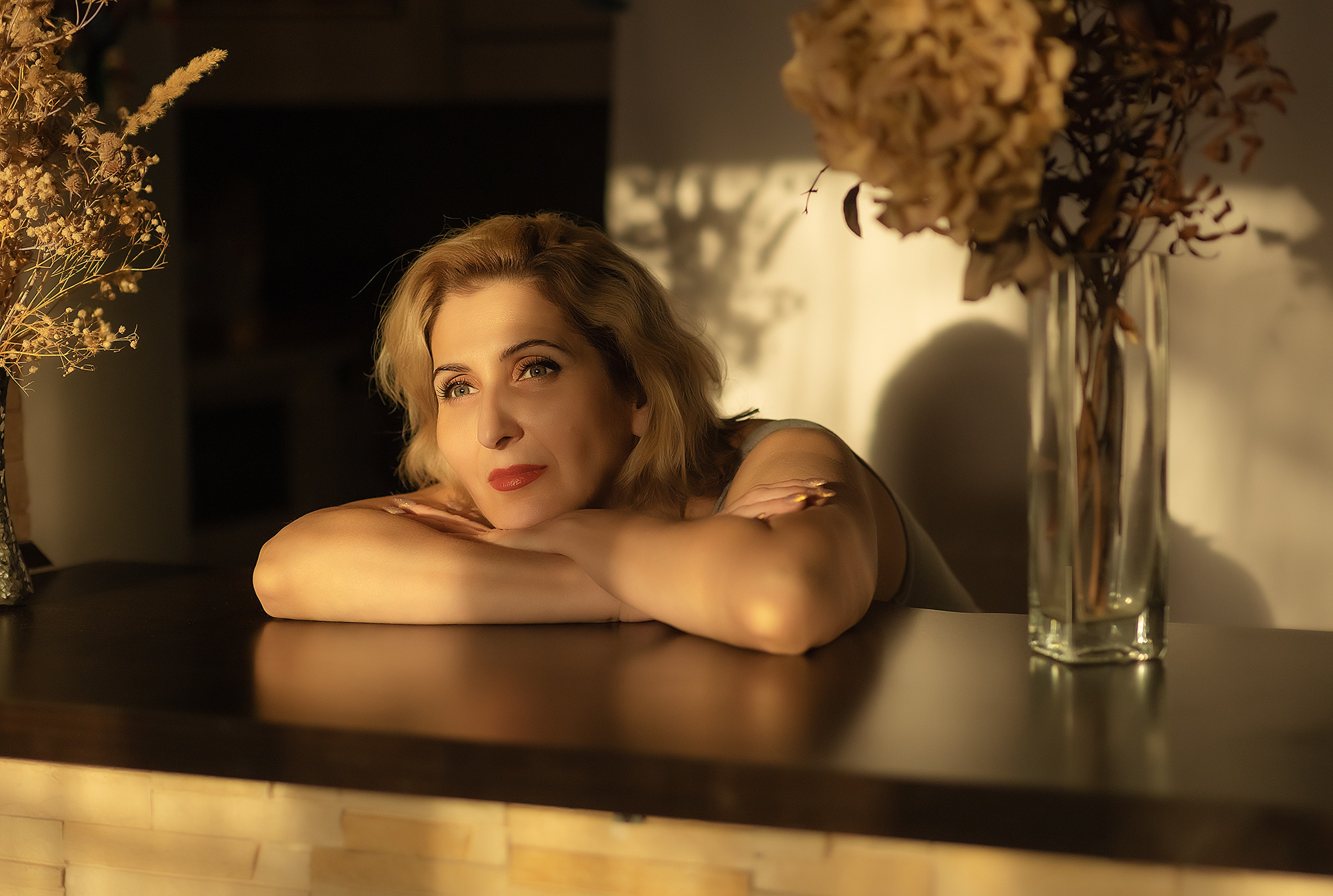 Портреты с Анжелой. Домашняя фотосессия