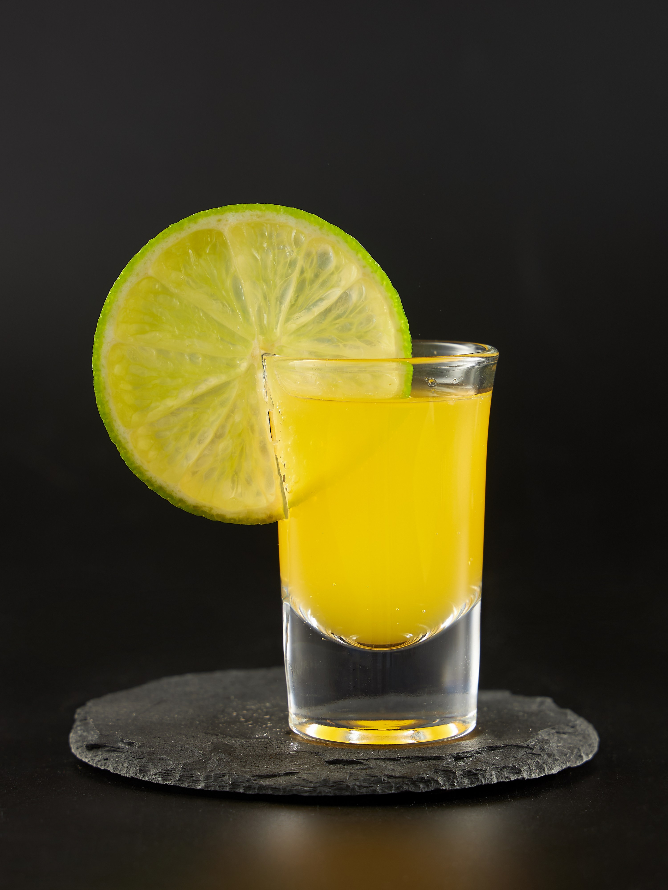 Фотосъемка посуды для маркетплейсов. Алексей Темнов — фотограф в Пятигорске