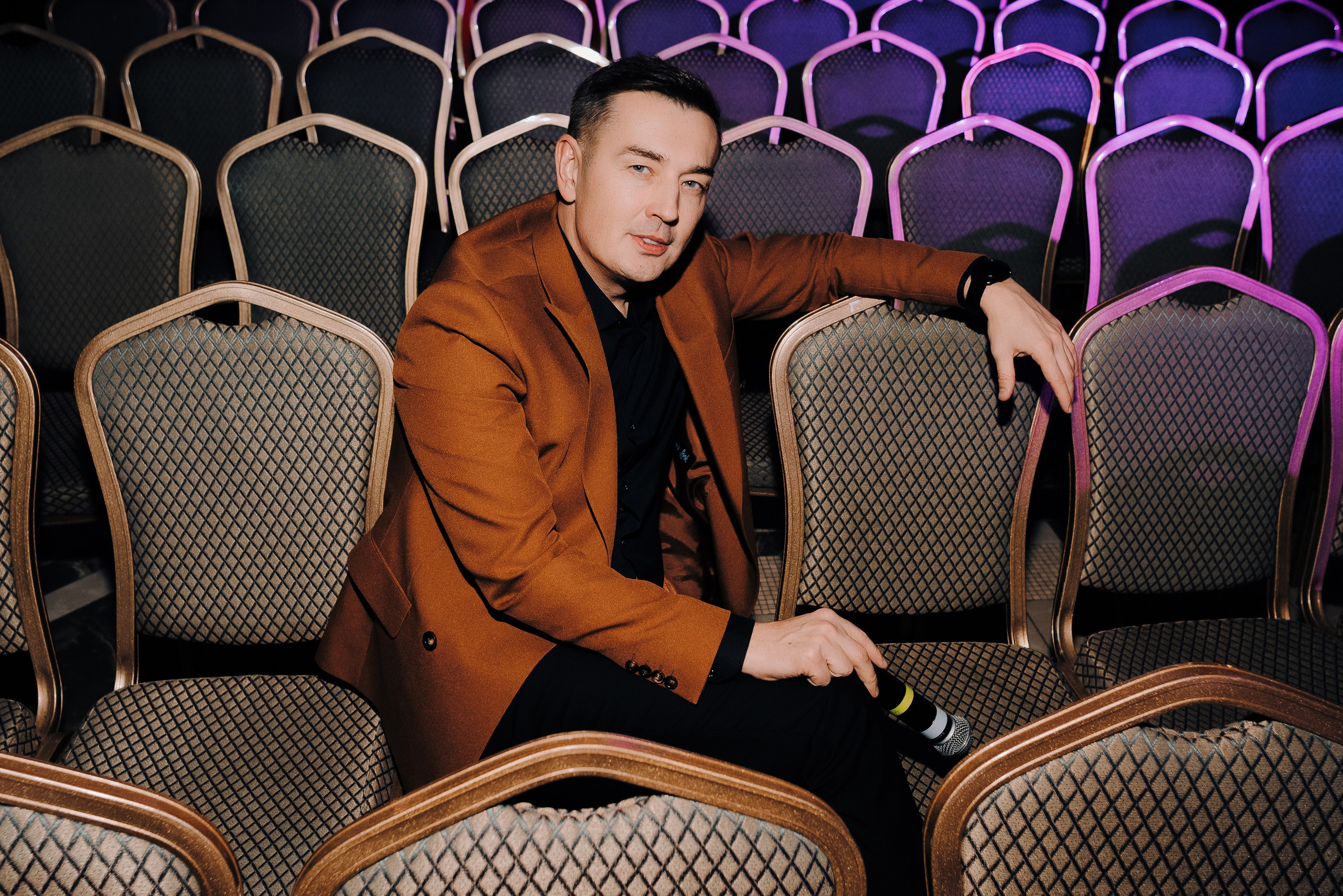 СПЕКТАКЛЬ «ВОЛШЕБНЫЕ ОЧКИ» ОПТИК-ЦЕНТР. Репортажный фотограф Зуев Роман г. Челябинск