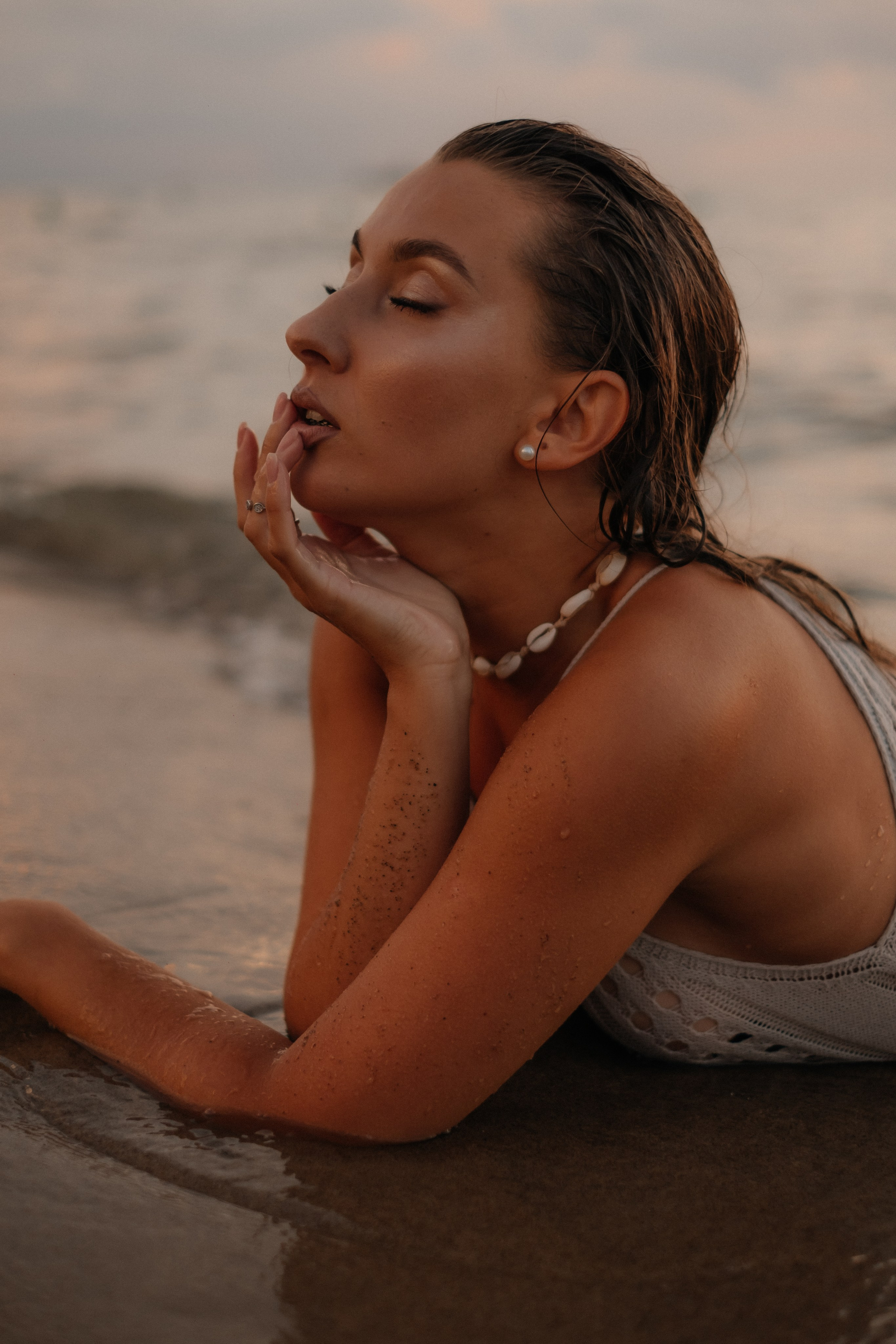 Рита на берегу. Фотограф в Новосибирске Диана Ильиных