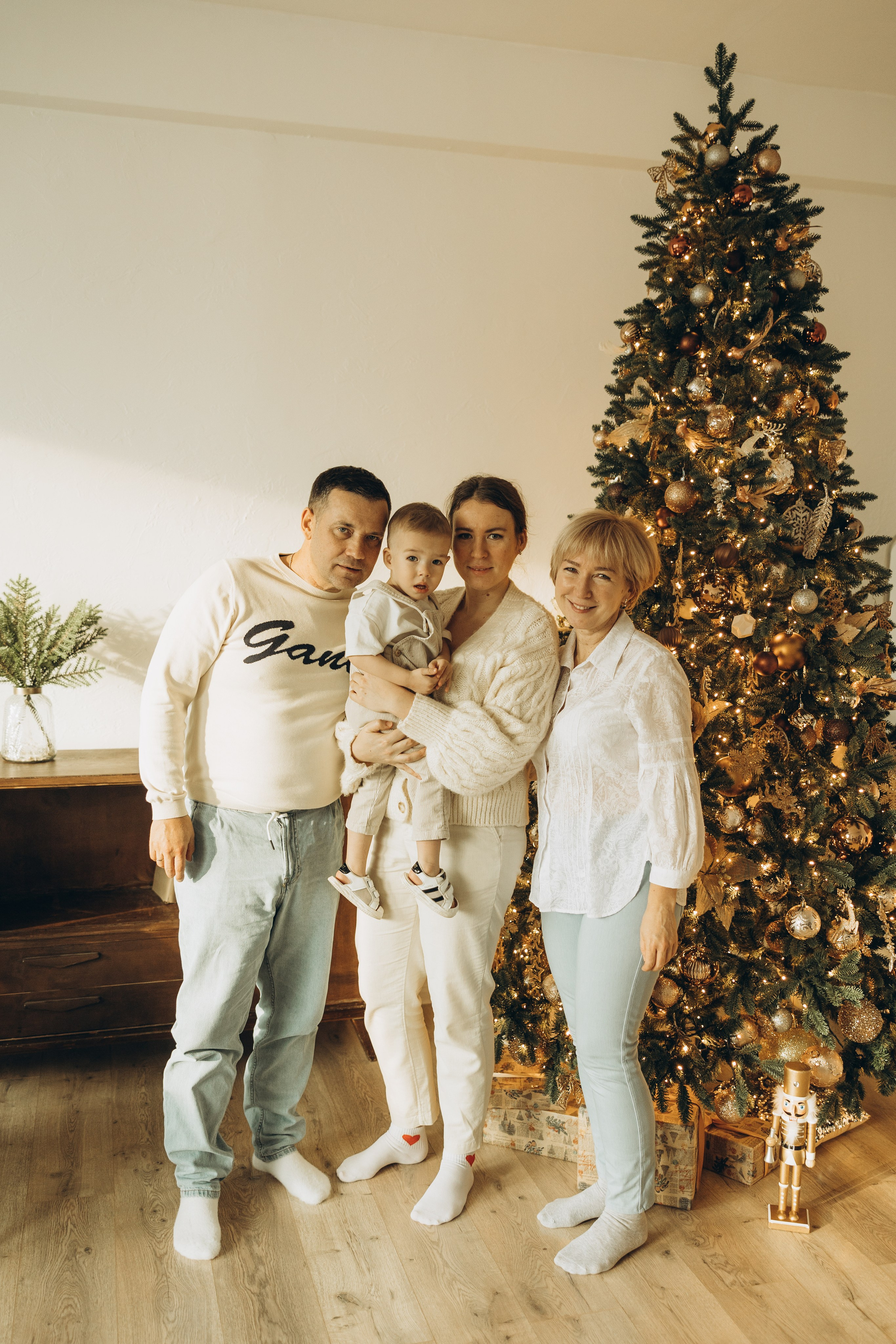 Кристина, Александр и Лев. Семейный фотограф в Москве Виктория Ястребинская