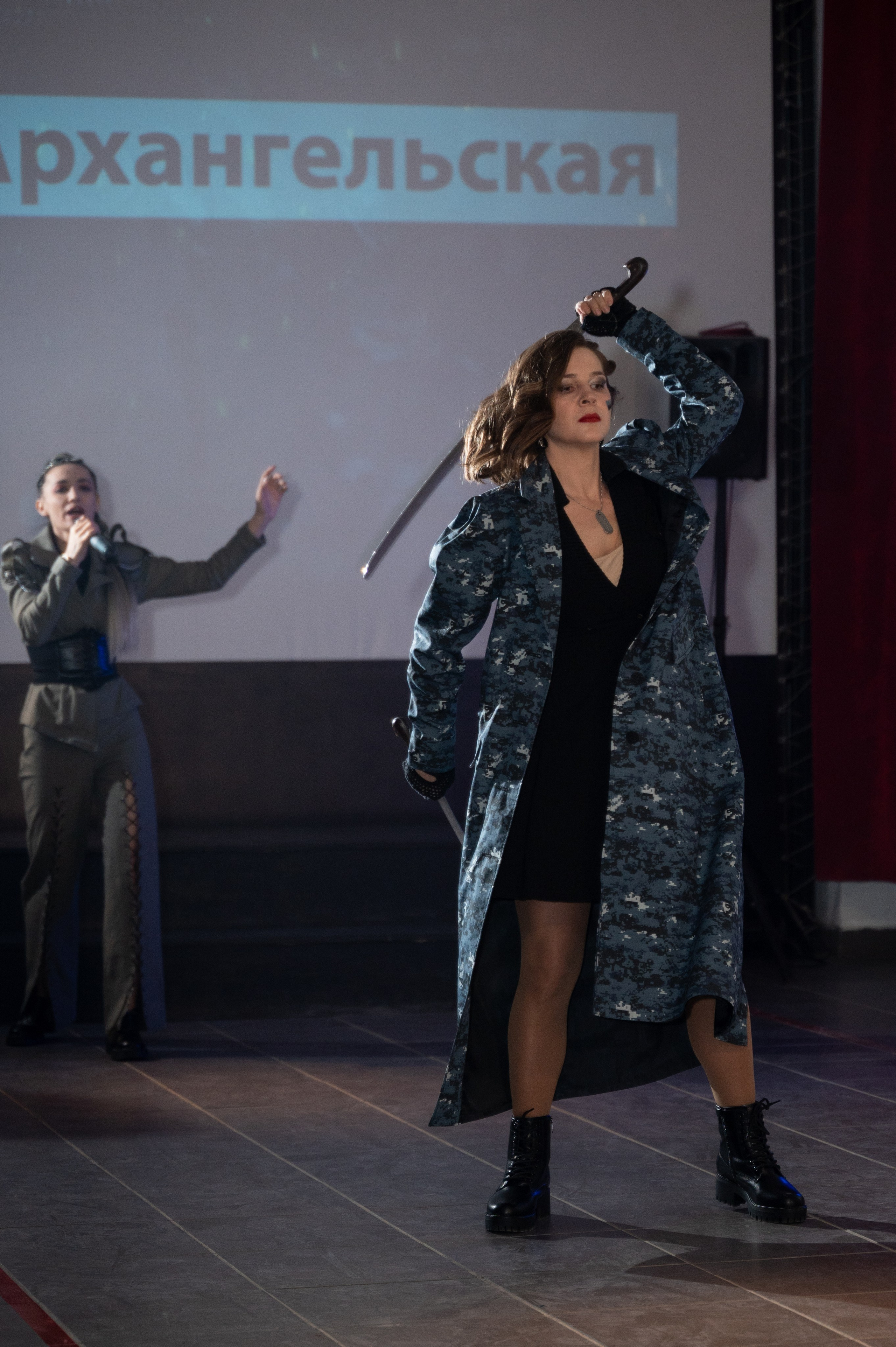 Закрытый показ милитари «Своя трансформация» дизайнера Юлии Бойченко | 24.04.2025. Фотограф в Омске Елизавета Кириллова