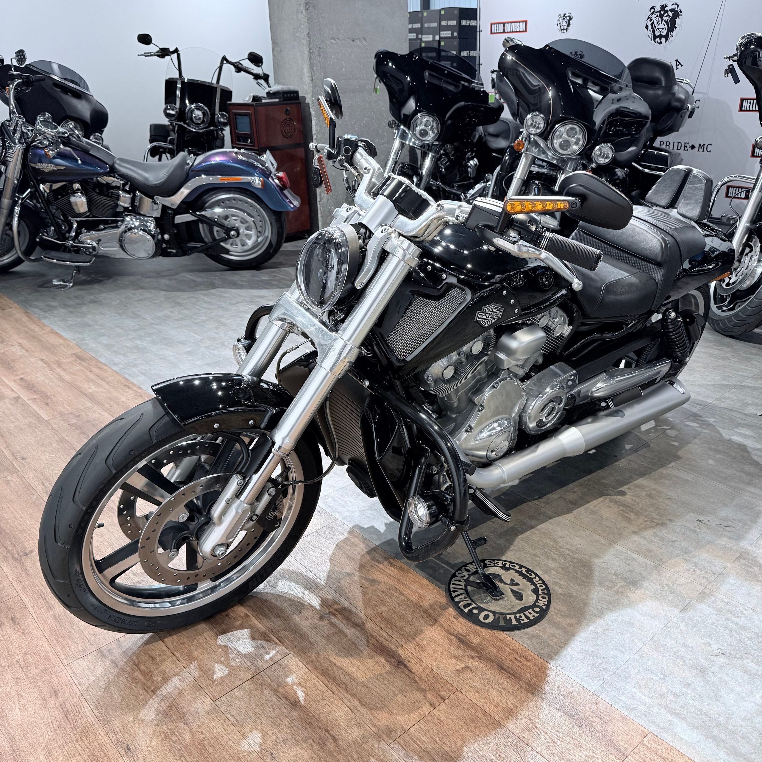 2013 V-ROD Muscle 1250 АВS ВiTubo V&H. Hello Davidson, Москва. Только хорошие мотоциклы…