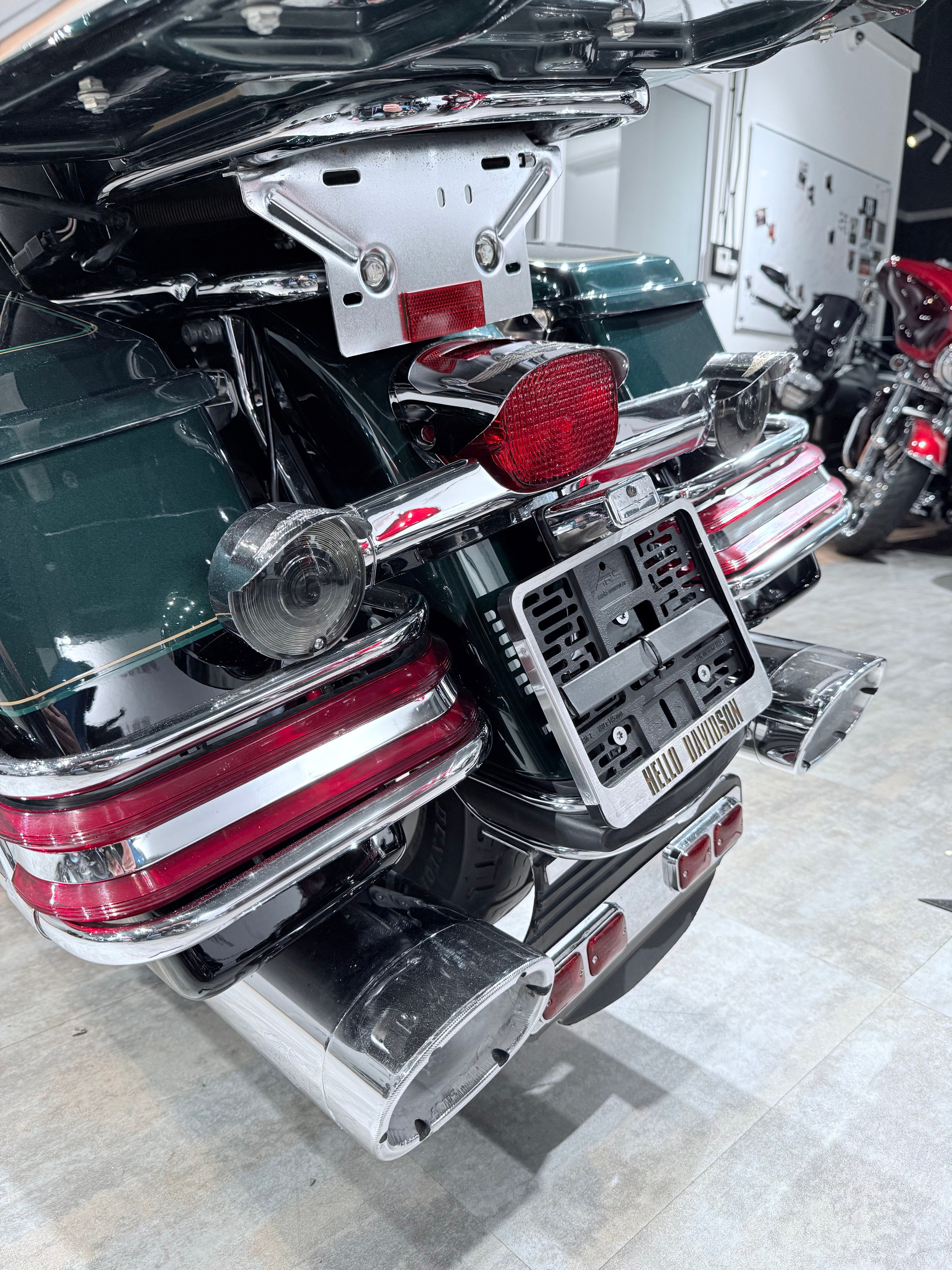 Electra Glide Emerald Green. Hello Davidson, Москва. Только хорошие мотоциклы…