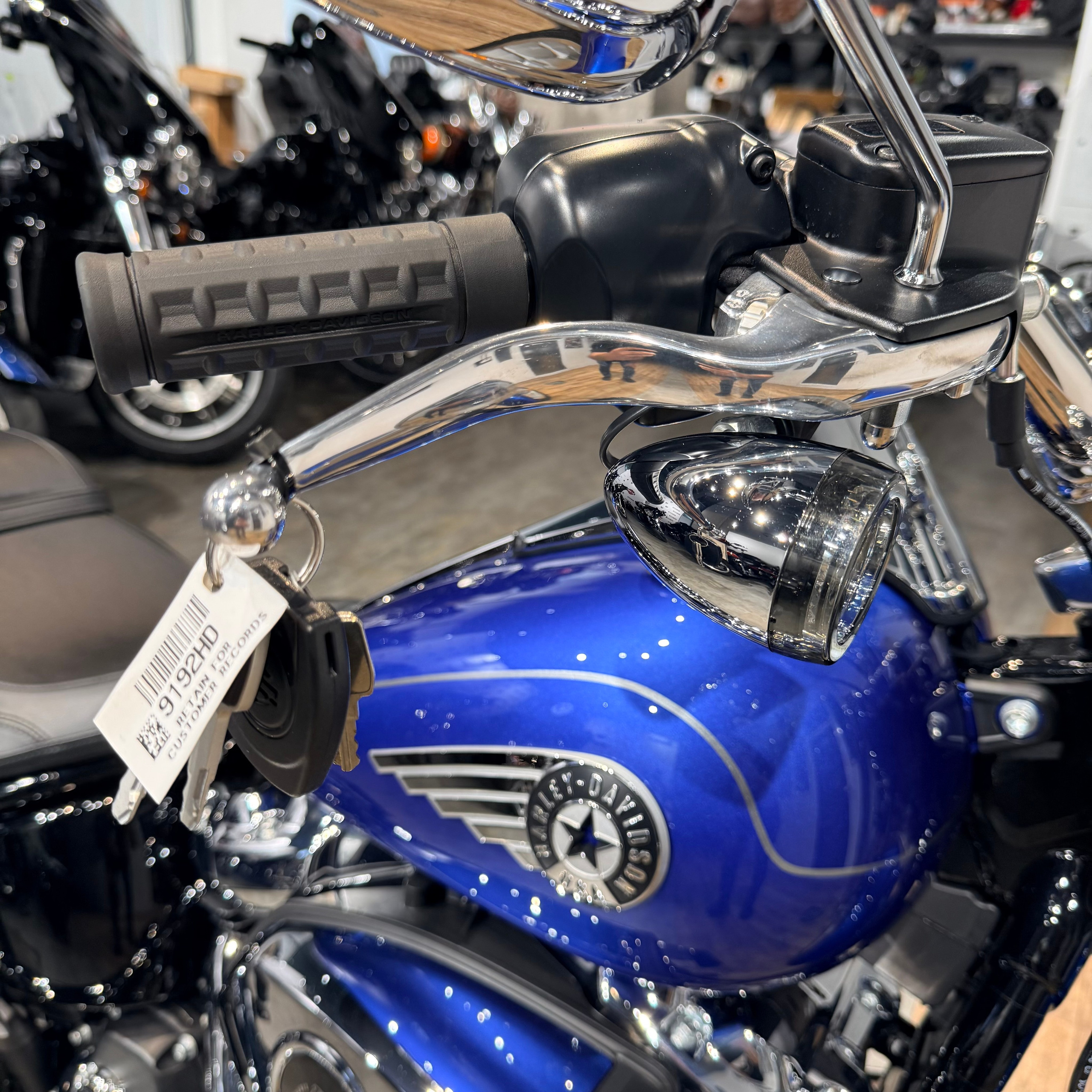 NEW 2026 Fat Boy 117 Вluе Вurst. Hello Davidson, Москва. Только хорошие мотоциклы…