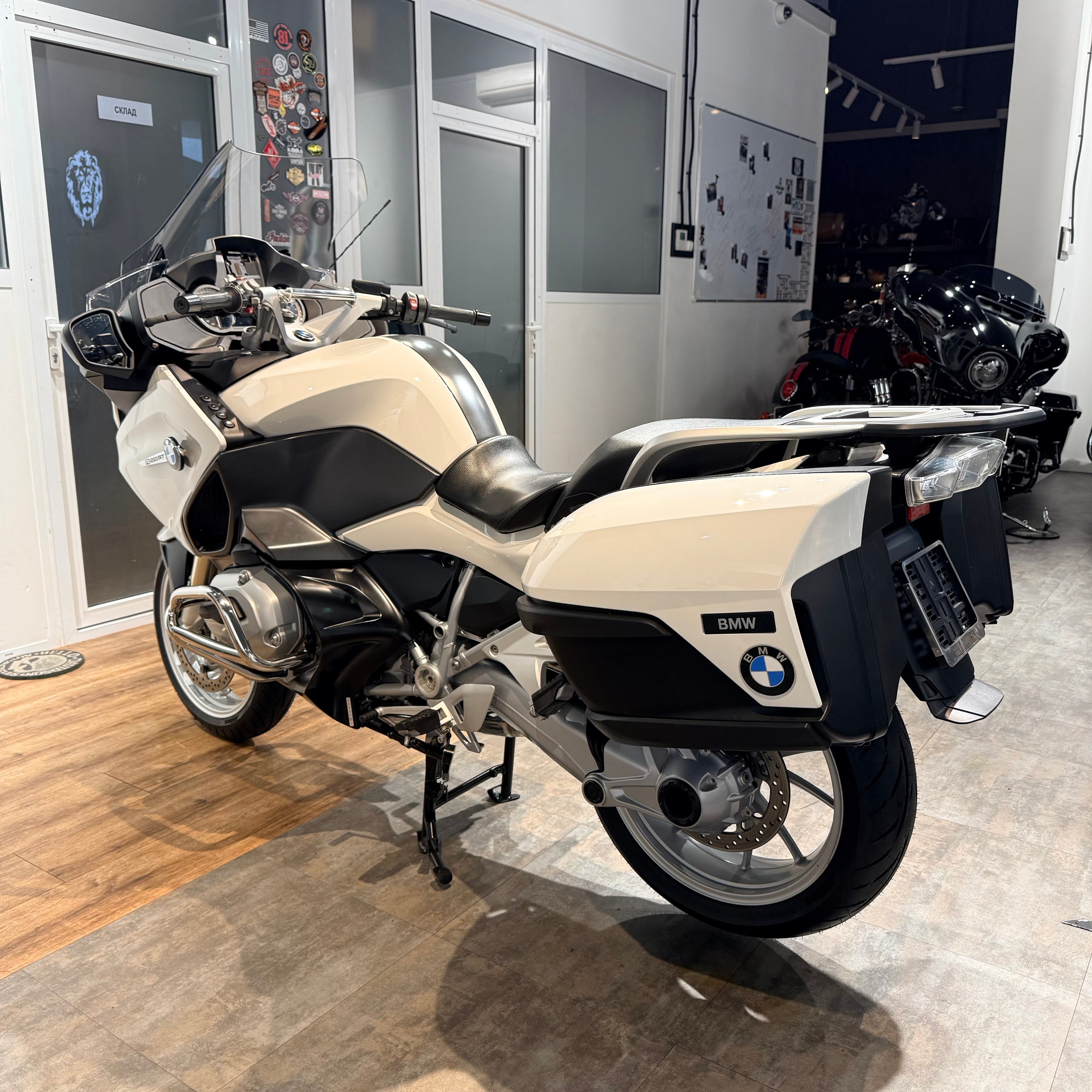 2015 BMW R1200RT Alpine White (VIN *WB10*5073). Hello Davidson, Москва. Только хорошие мотоциклы…