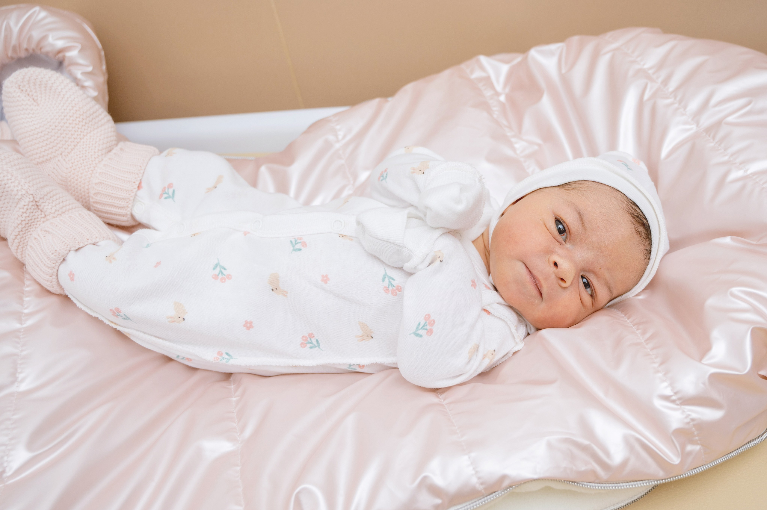 ❤️. Фотосъемка выписки из роддома в Москве, заказать фотографа на выписку ньюборн съемка в роддоме newborn фотограф в Юдино