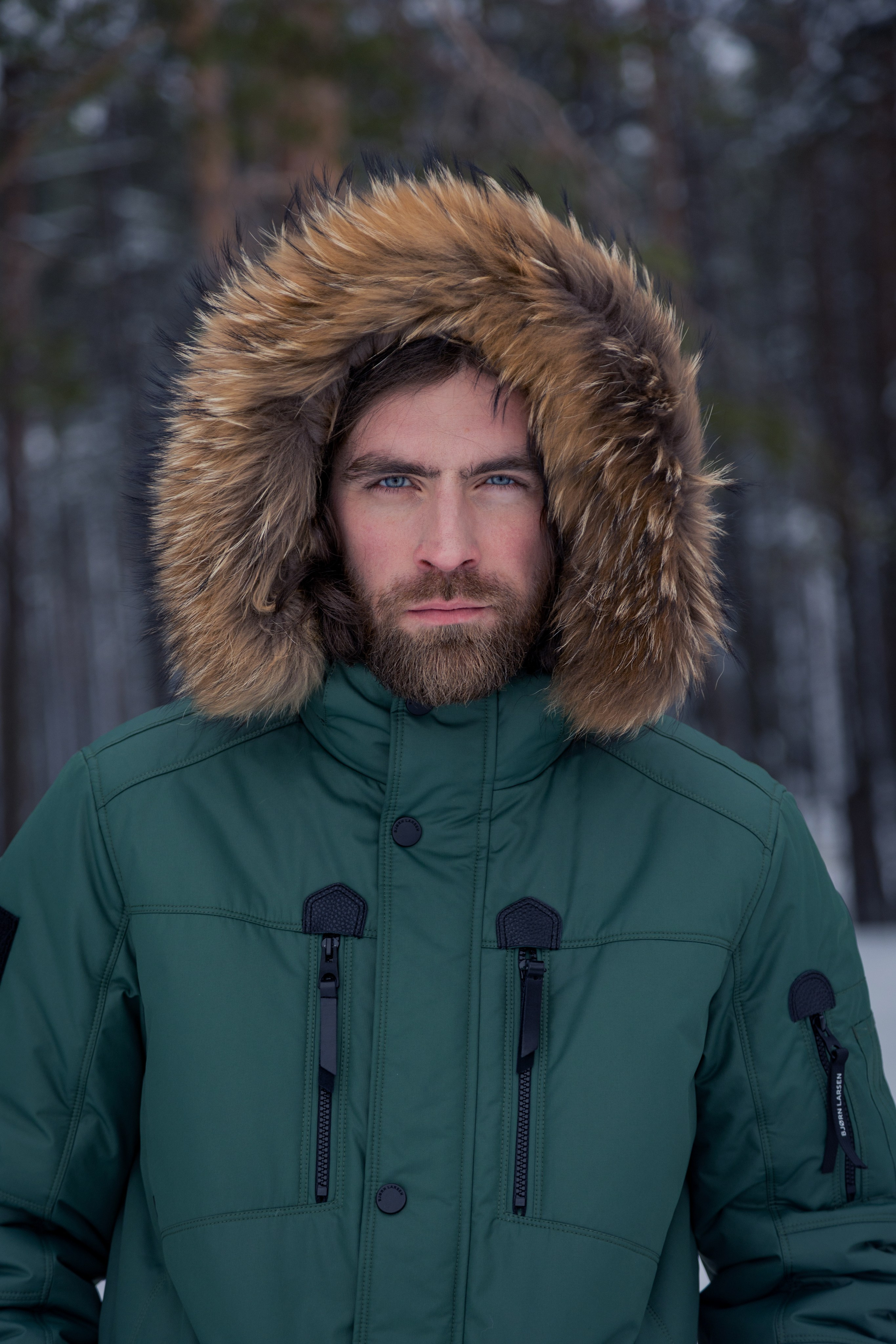 Пуховики на заливе. Креатор Ольга Яш