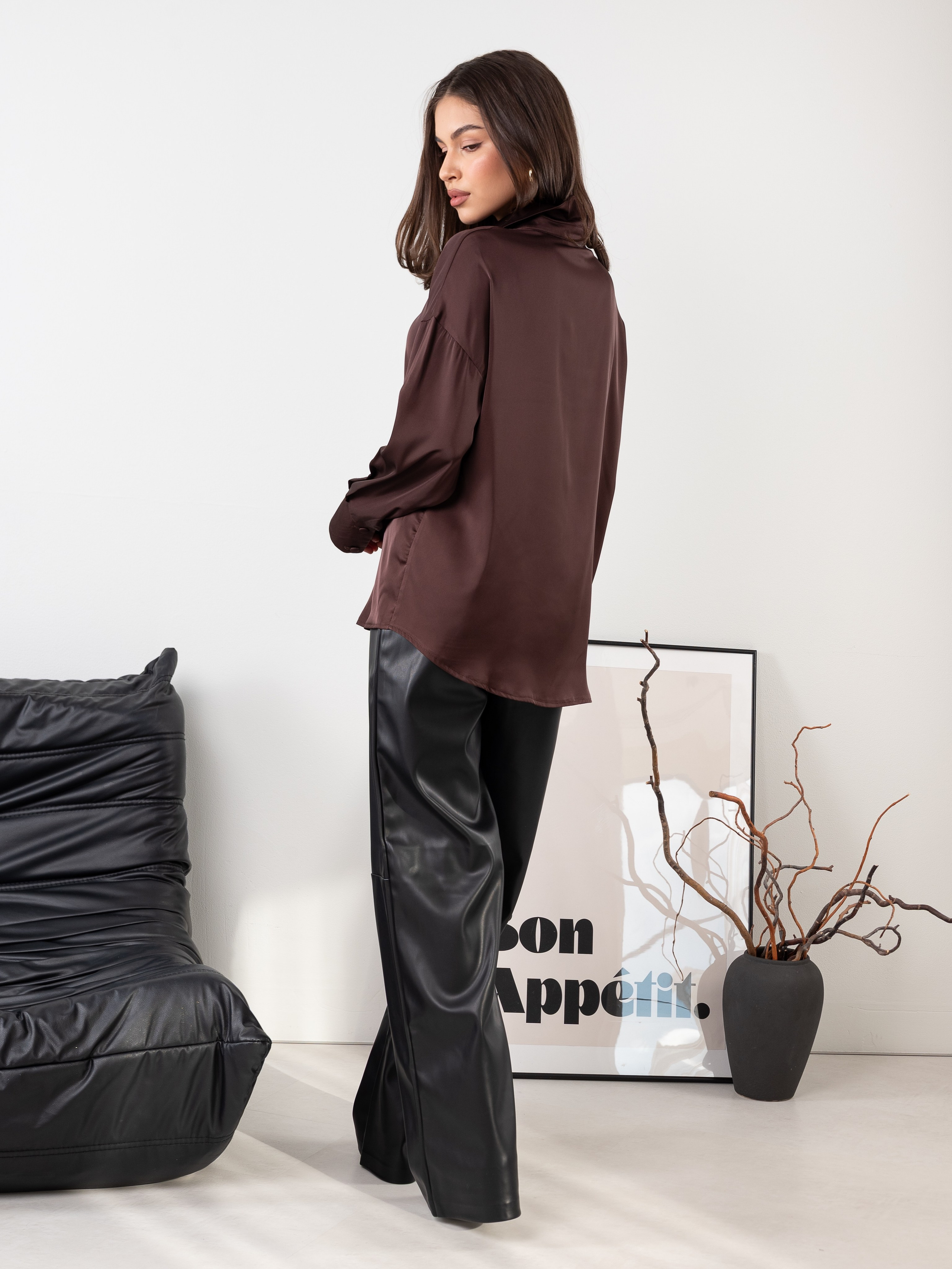 Атласные рубашки. Предметный фотограф, фото для маркетплейсов Пятигорск, КМВ