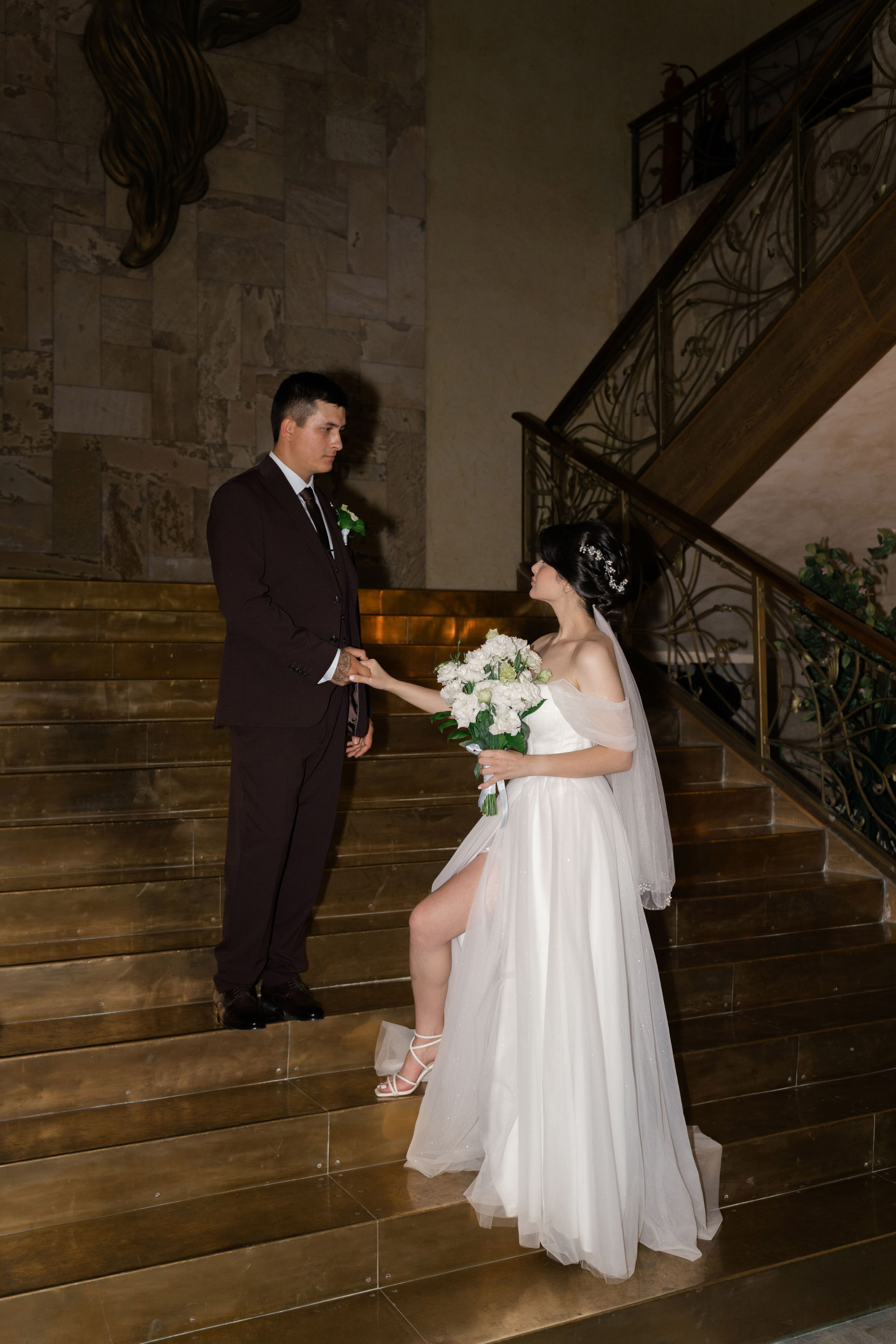 фотосессия жениха и невесты в  Кировском ЗАГСе Ростов на&nbsp;Дону