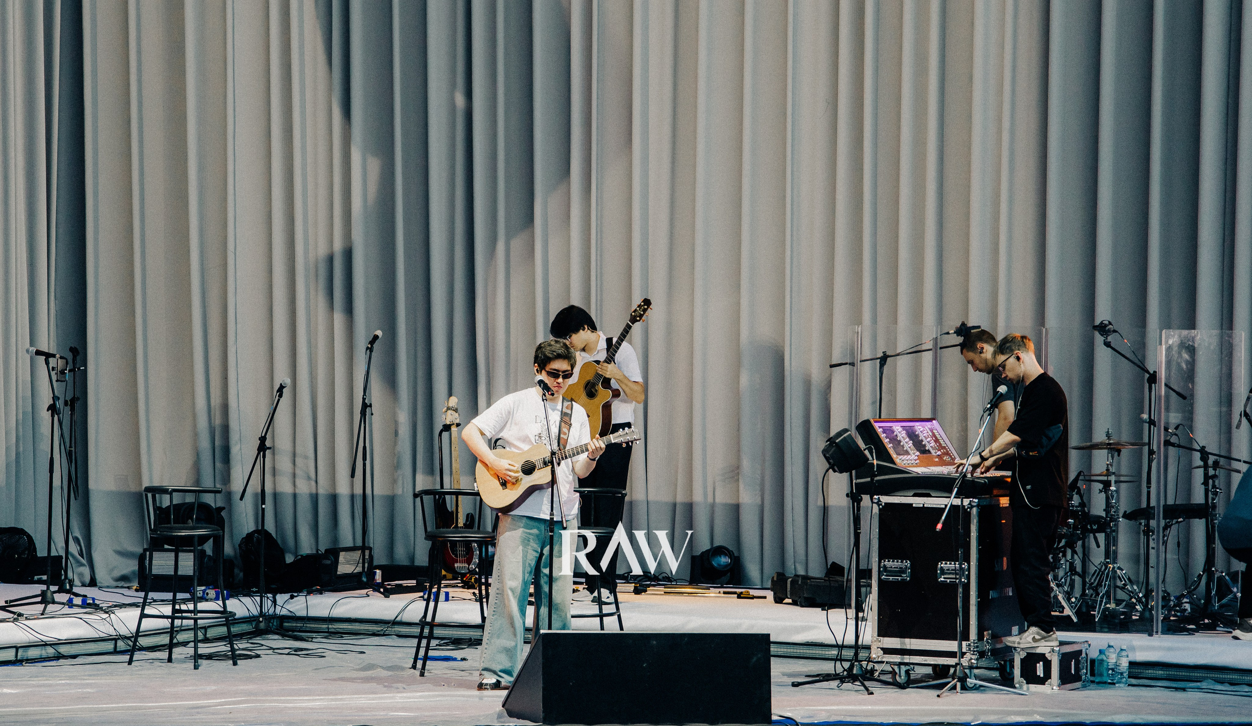 M'Dee Solo Concert. Maksiimiliano Raw фотограф Алматы
