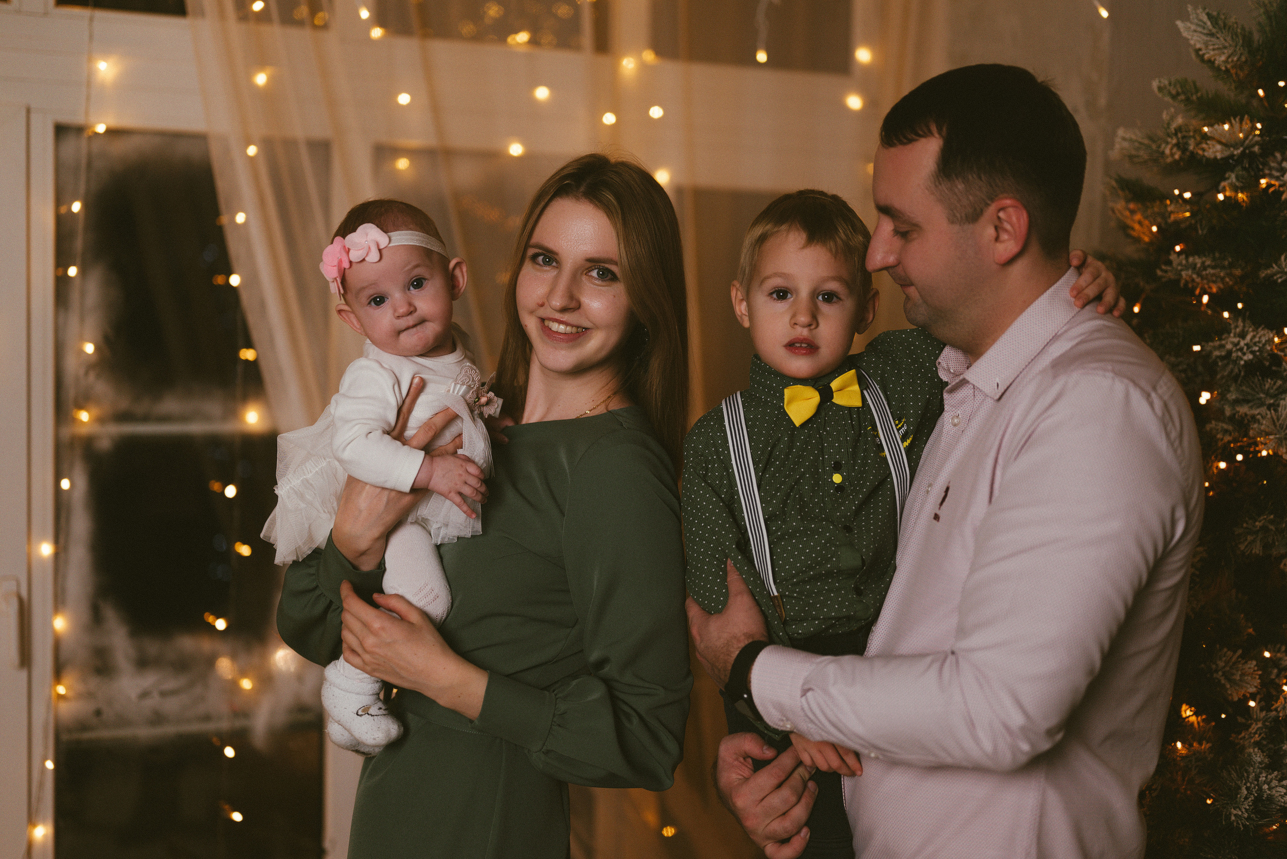 Антон, Валерия с Кириллом и Ксю. Фотограф Кристина Пархоменко