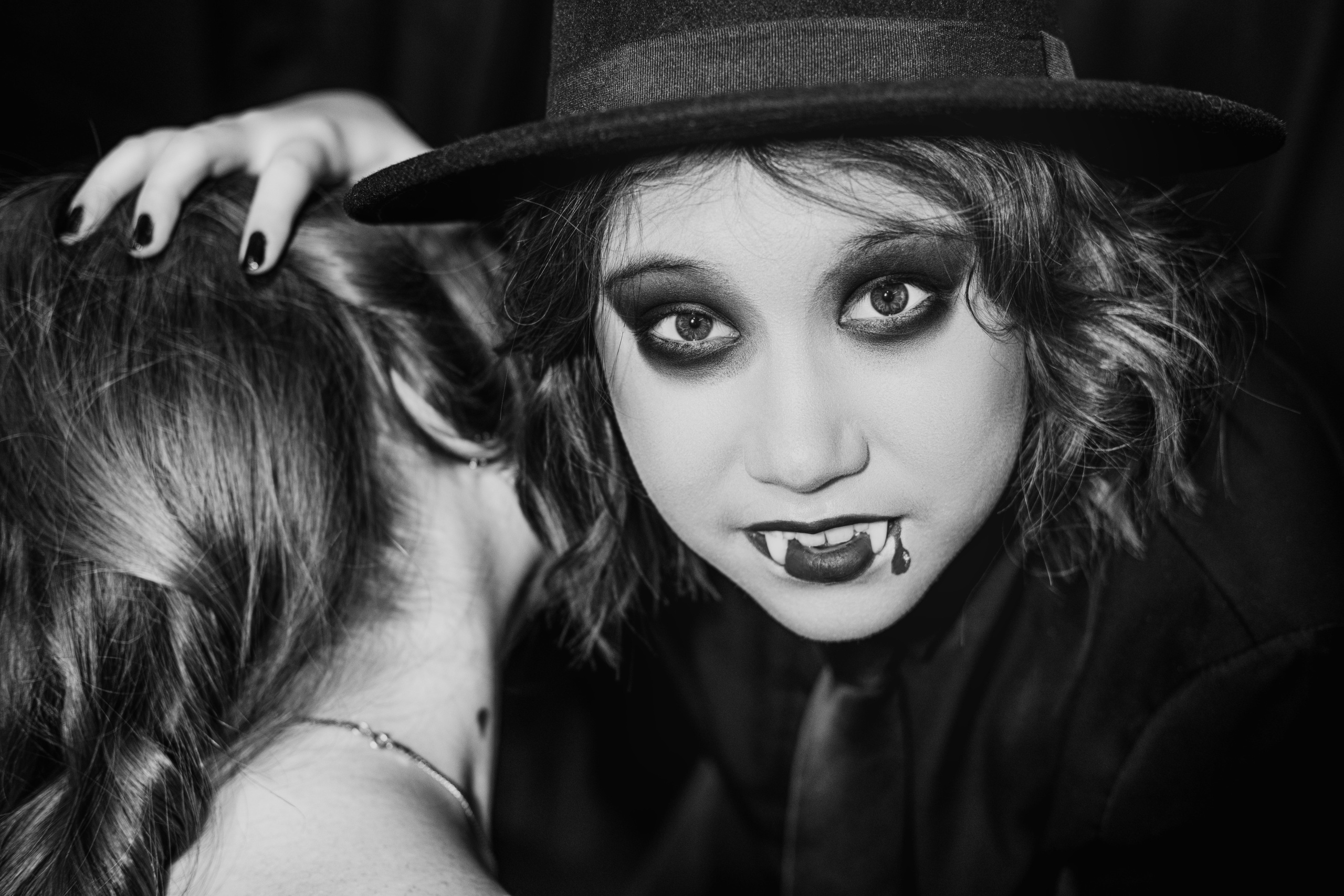 Страшные истории. Бизнес, мужской фотограф в Краснодаре | Аксёнов Алексей Владимирович