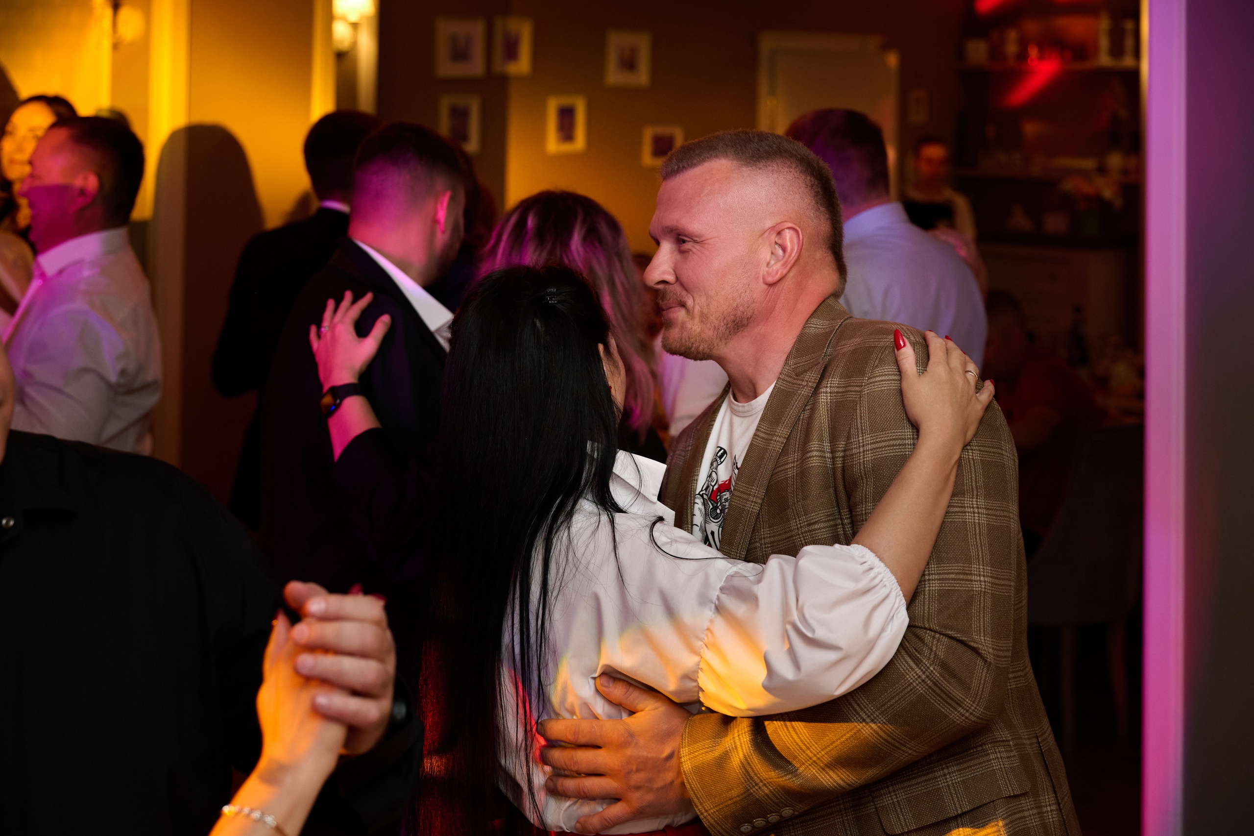 Фотосъемка юбилея Валентины. Профессиональный фотограф Старый Оскол, Губкин — свадьба, венчание, крещение, юбилей и день рождения