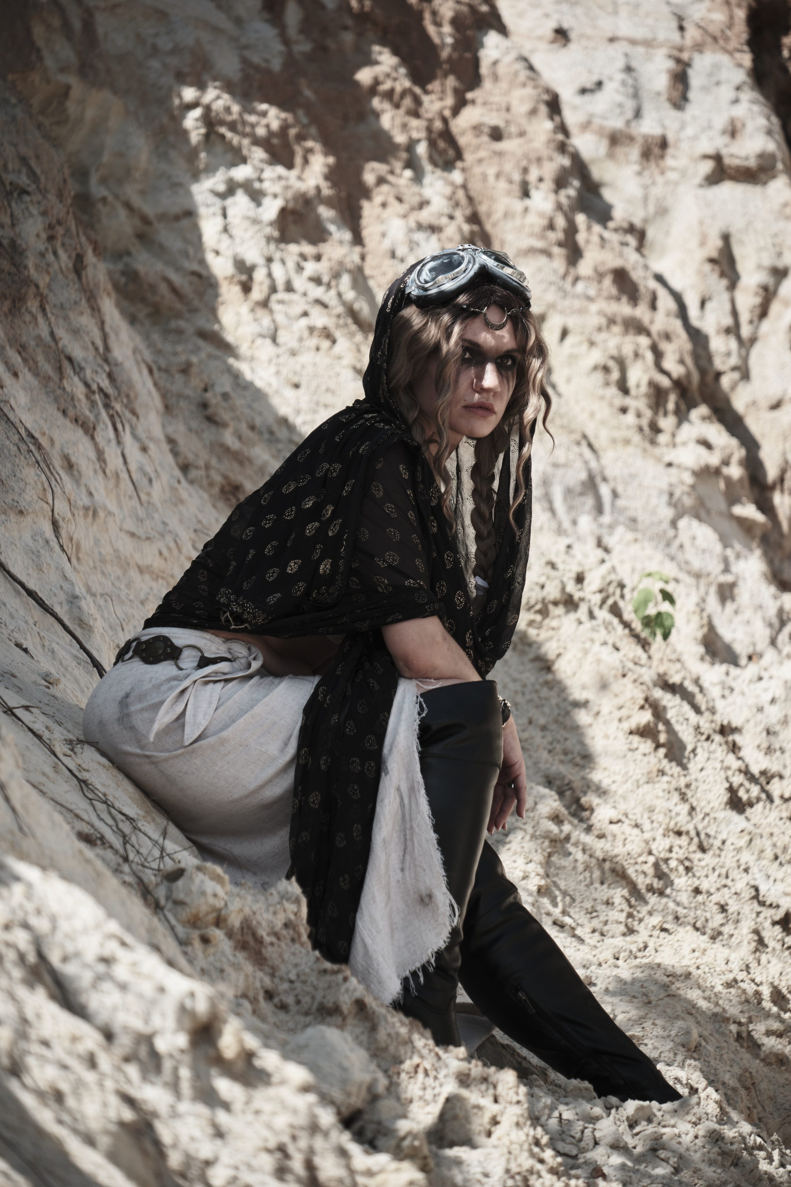 Девушка в костюме пост апокалипсис