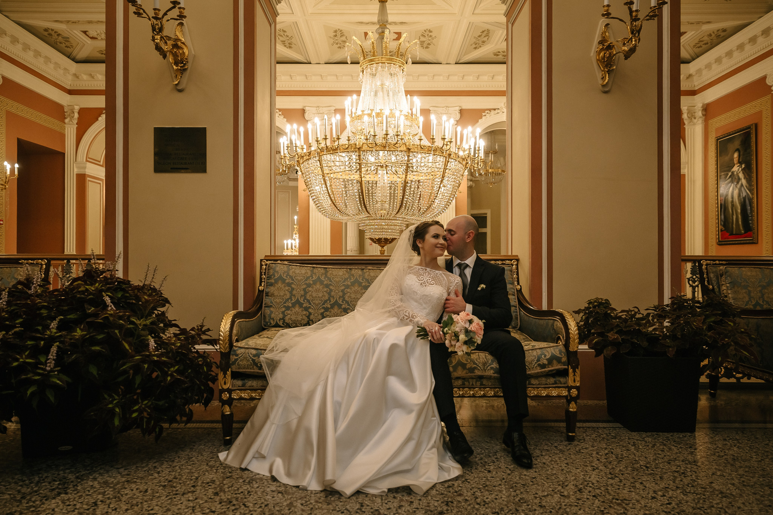 ОКТЯБРЬ | Дворец № 1 Талион, Особняк военного министра. Свадебный фотограф в Санкт-Петербурге Полина Корзухина