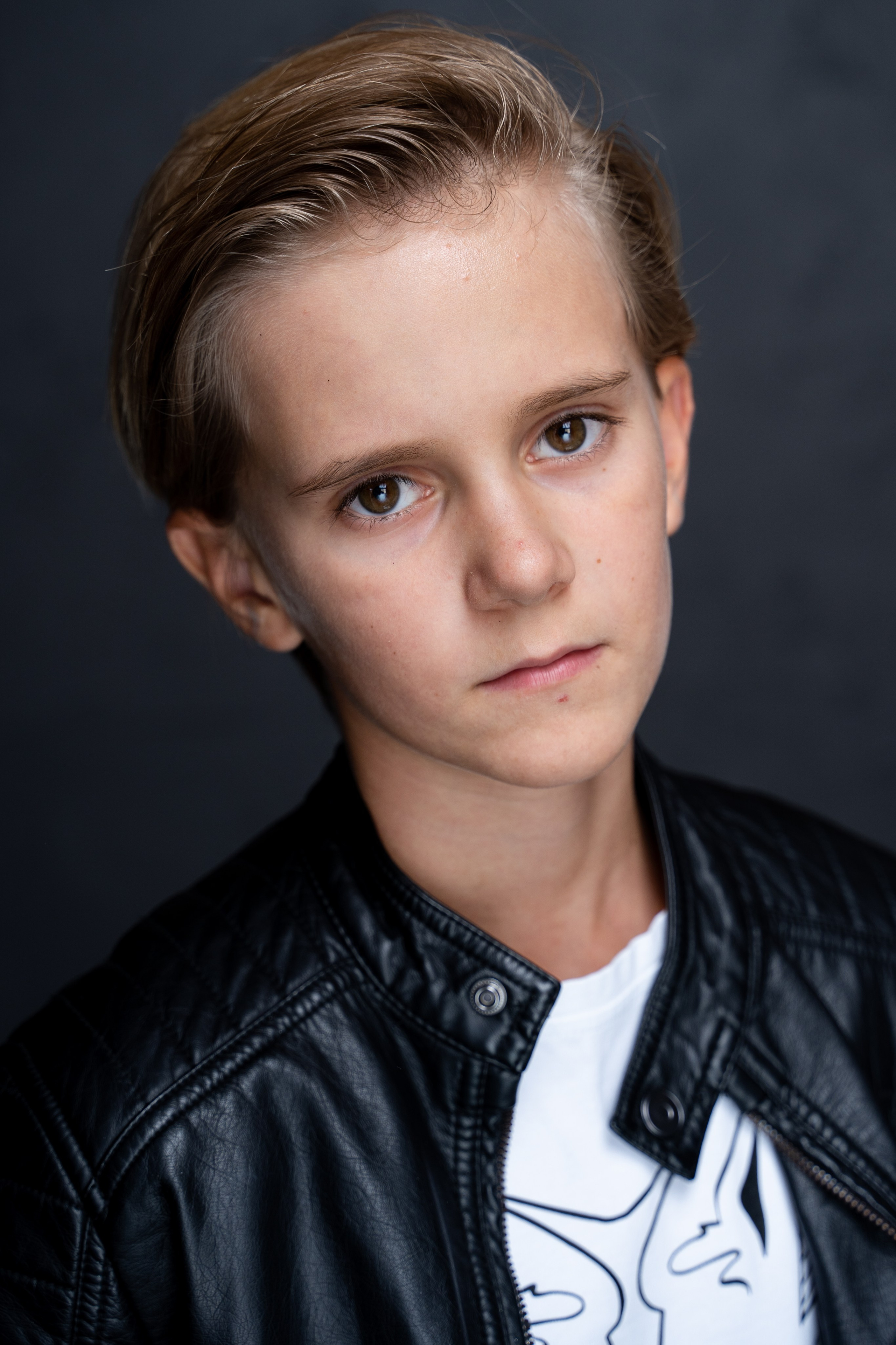 ГЕОРГИЙ. Портретный фотограф. Актёрское портфолио