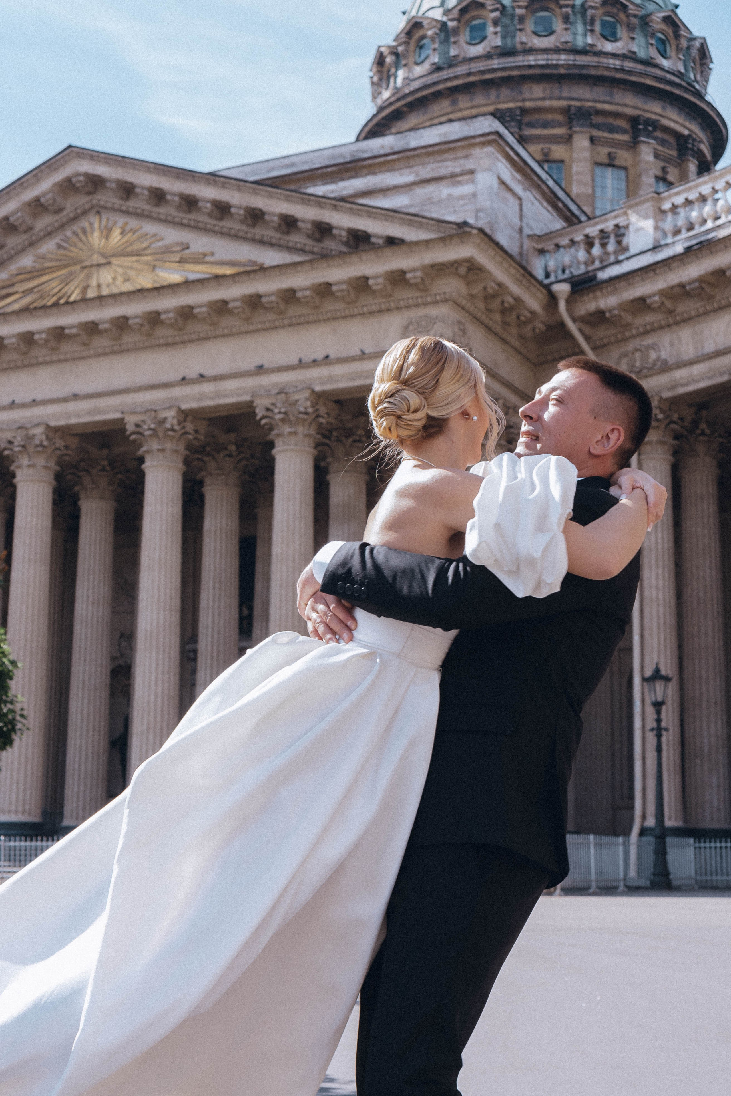 СВАДЕНБНАЯ СЬЕМКА НА КАТЕРЕ ПО КАНАЛАМ САНКТ-ПЕТЕРБУРГА И В АКВАТОРИИ НЕВЫ. Профессиональный фотограф, Санкт-Петербург — Виктория Богомолова