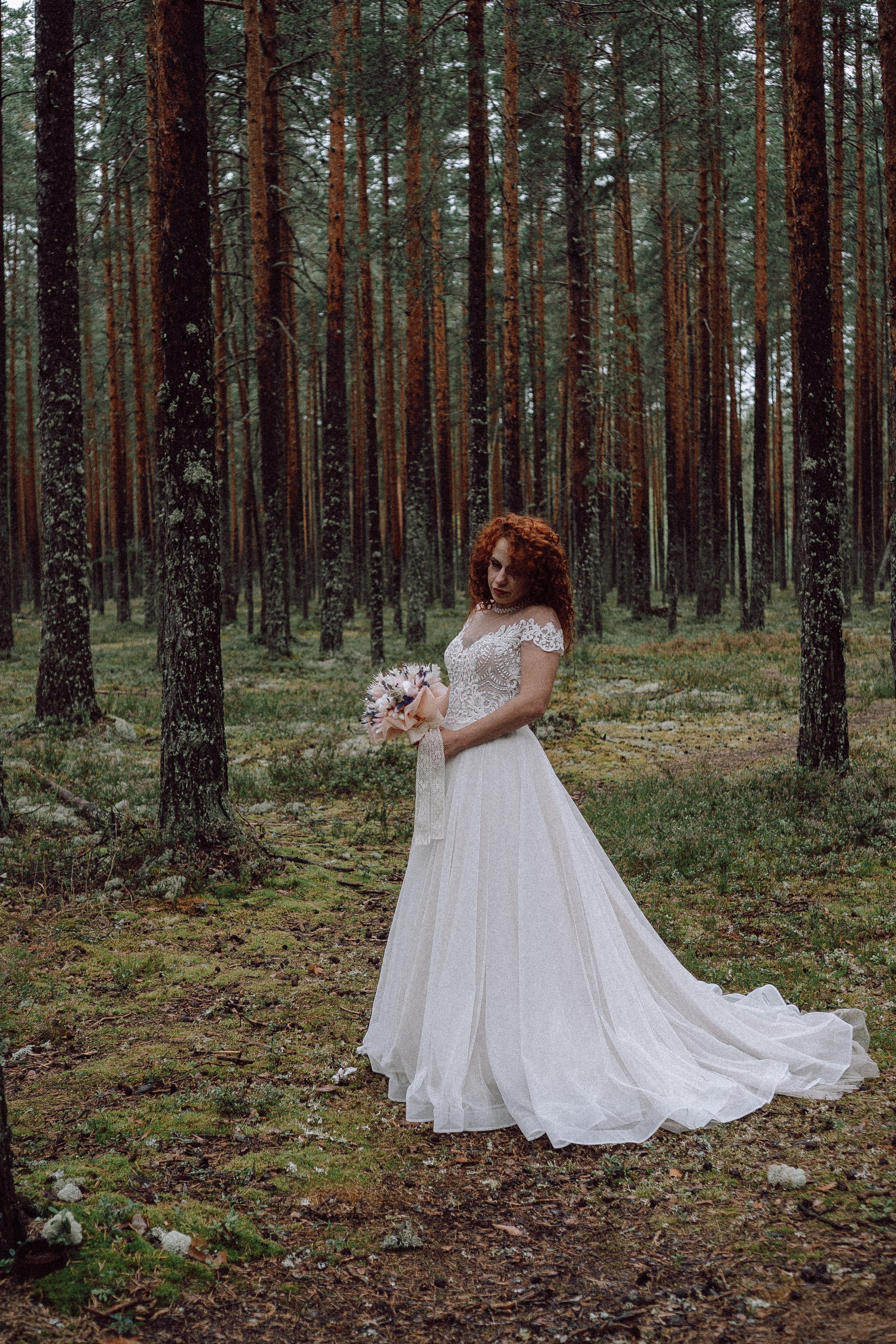 СВАДЕБНАЯ ФОТОСЕССИИЯ ПАРЫ В ГОРОДЕ ПРИОЗЕРСК В СОСНОВОМ ЛЕСУ И С ПИКАПОМ. Профессиональный фотограф, Санкт-Петербург — Виктория Богомолова